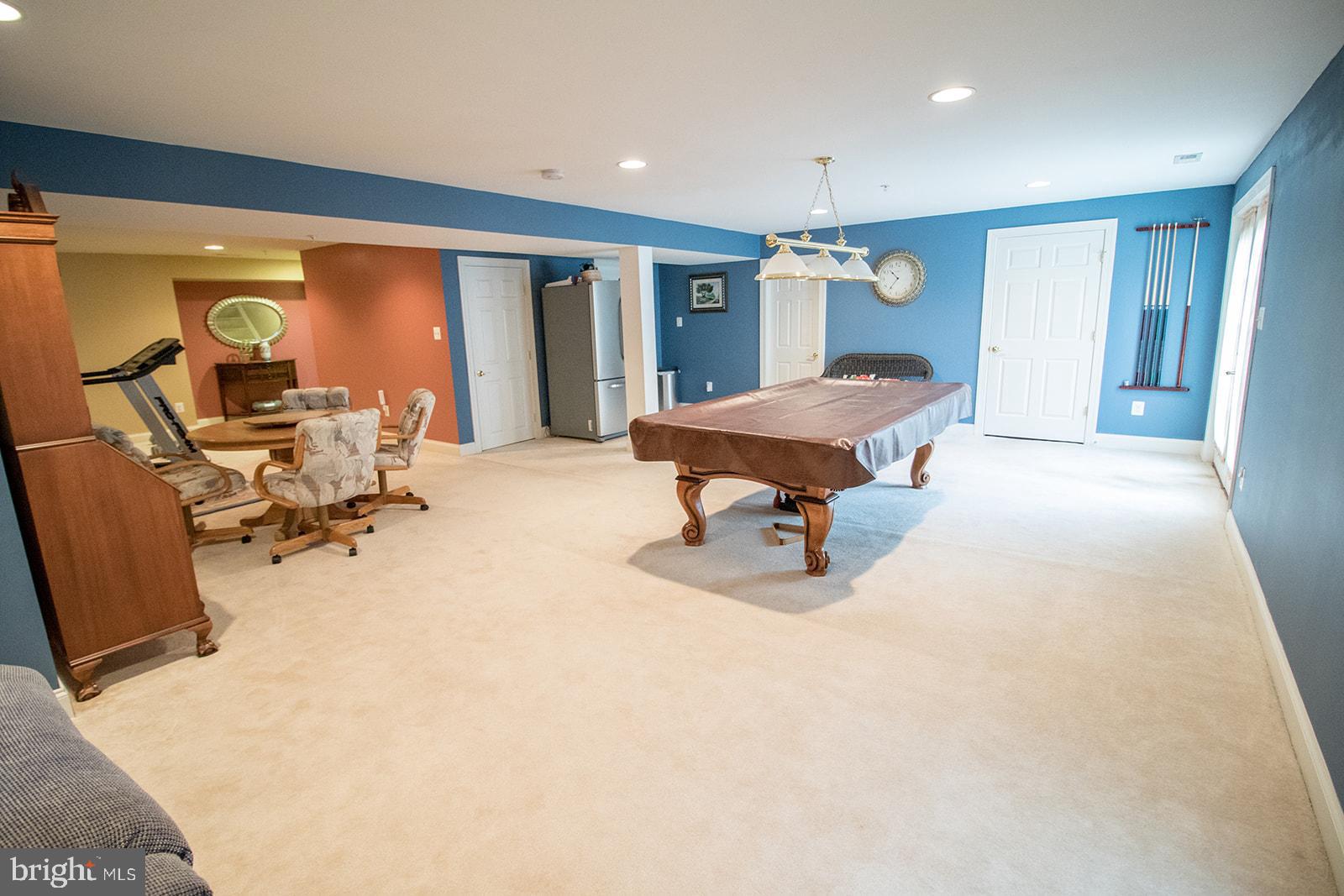 PEMBROOKE - Residential