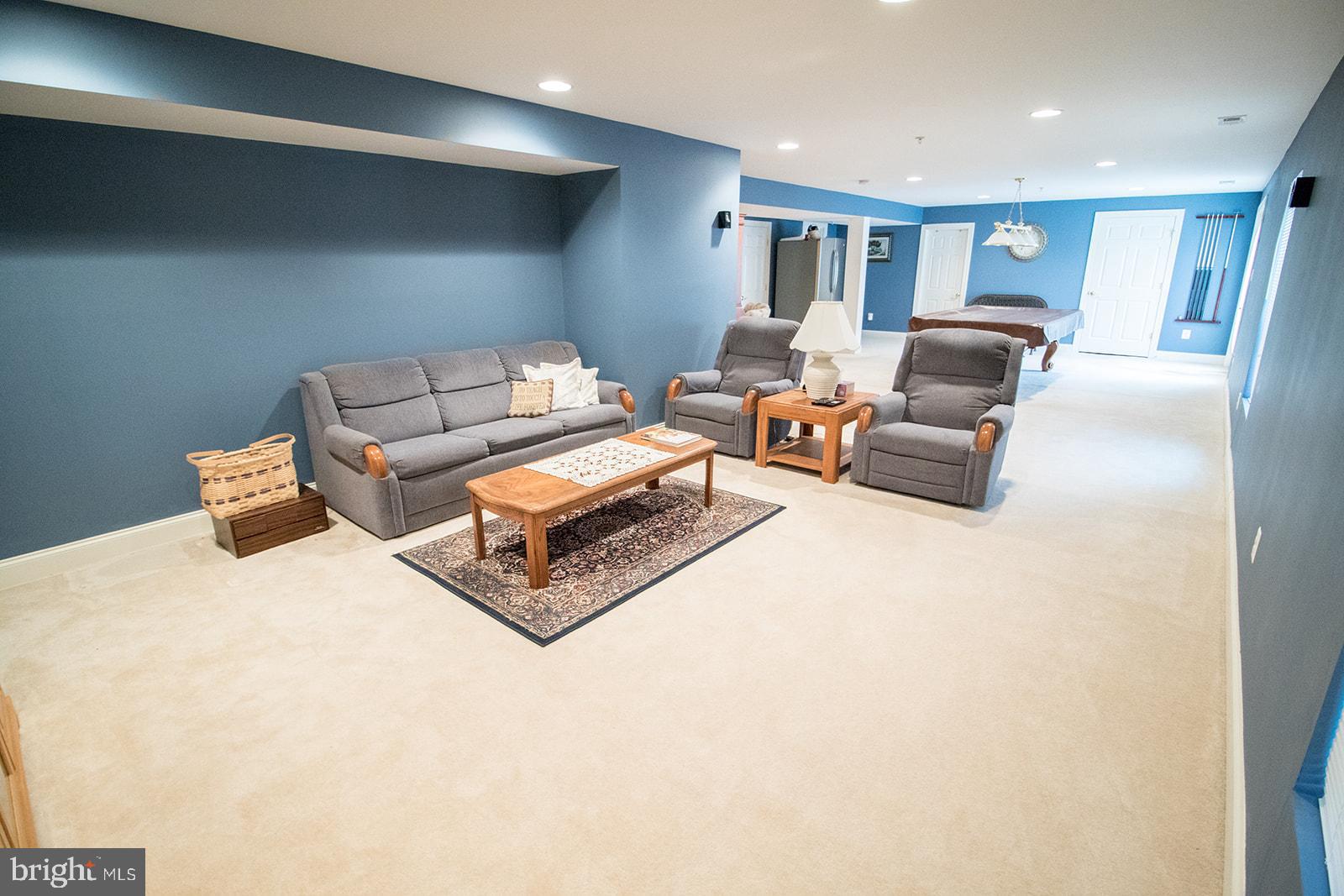 PEMBROOKE - Residential