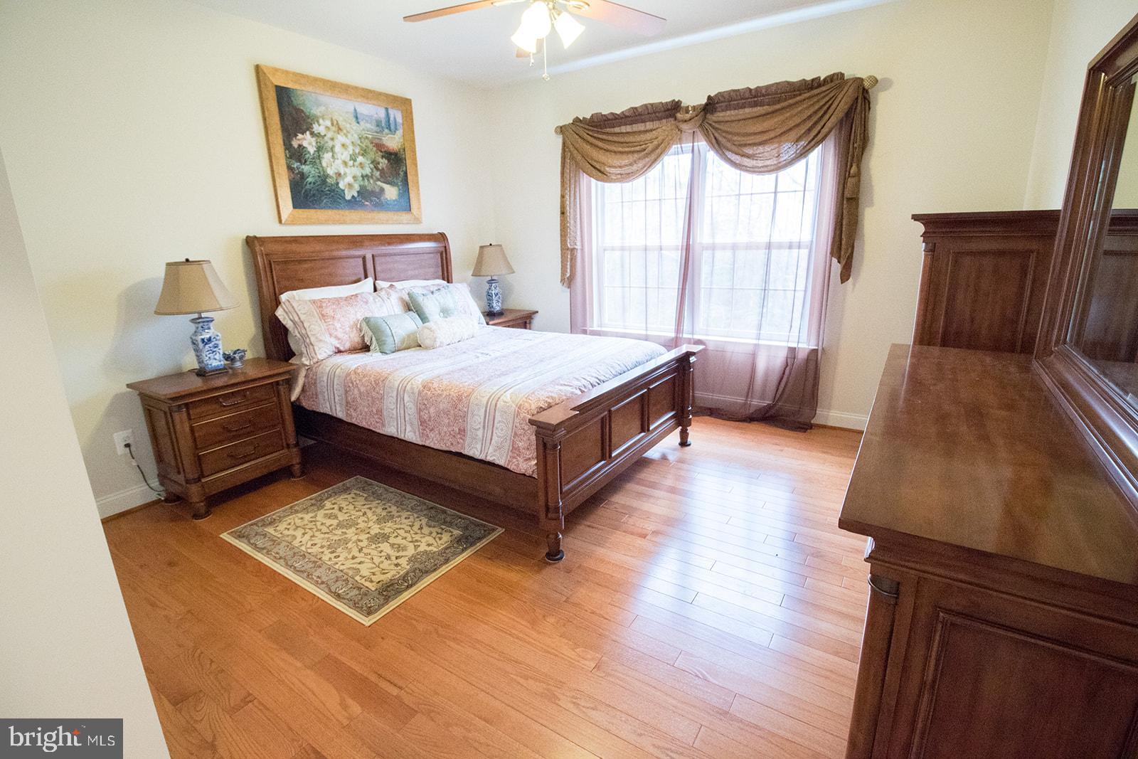 PEMBROOKE - Residential