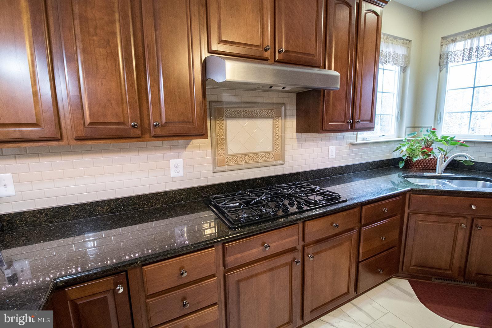 PEMBROOKE - Residential