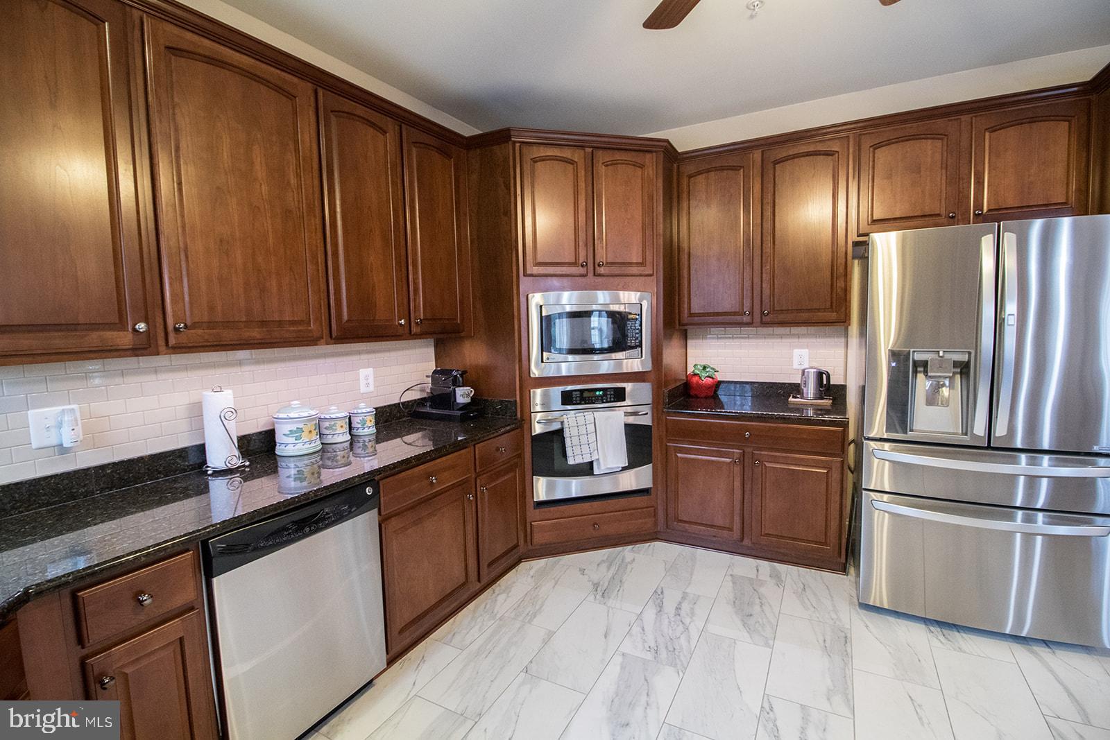 PEMBROOKE - Residential