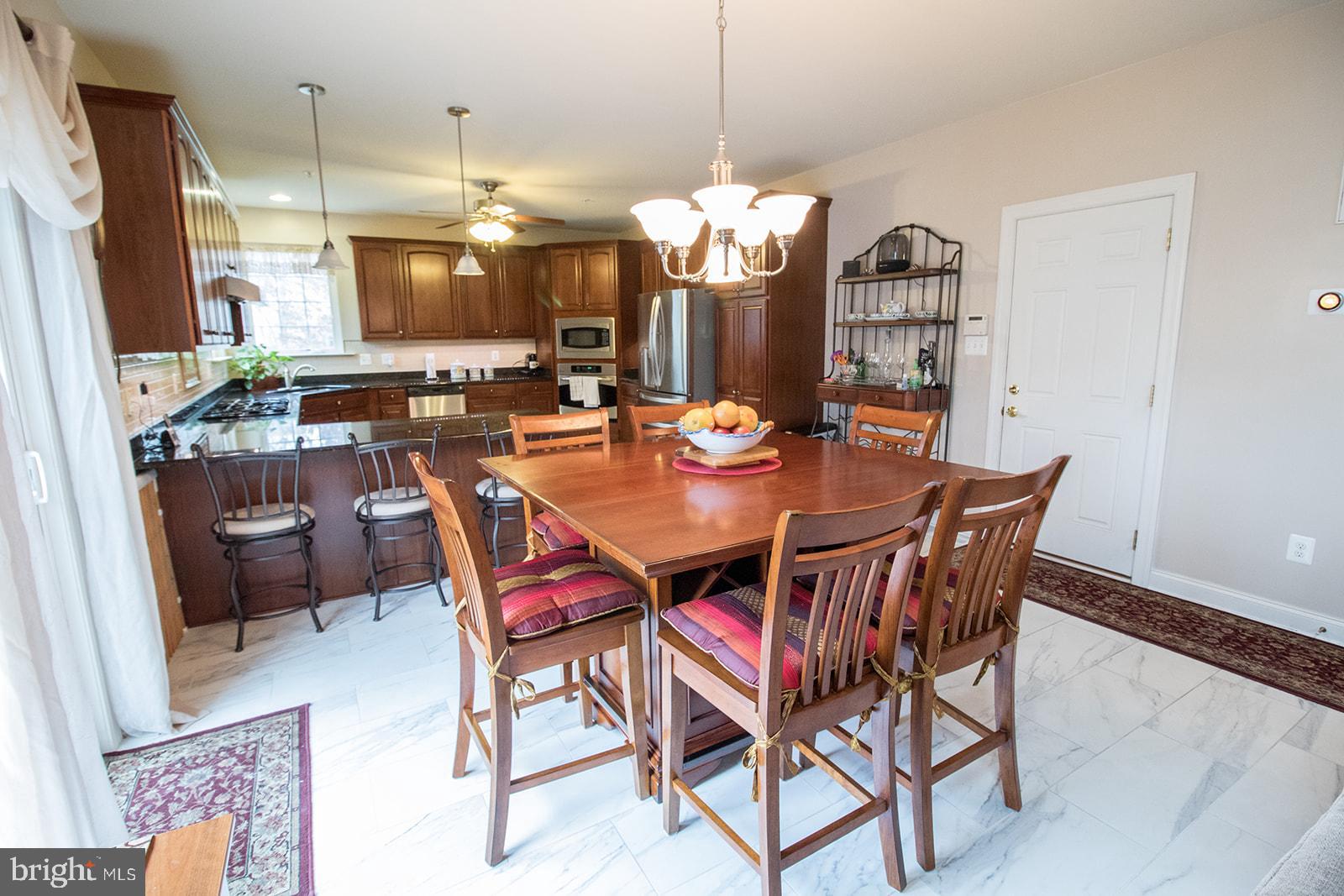 PEMBROOKE - Residential