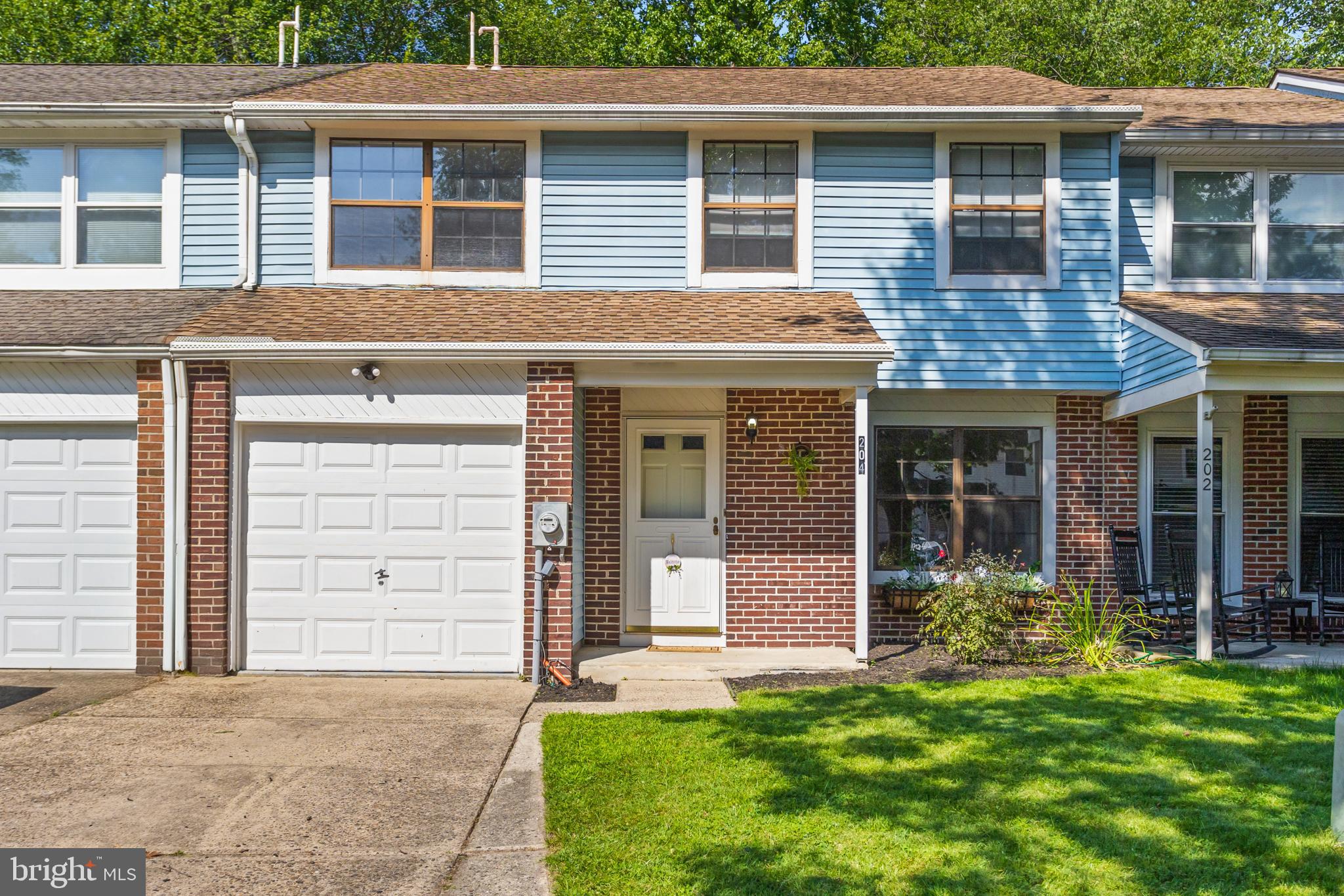 204 FOXWOOD