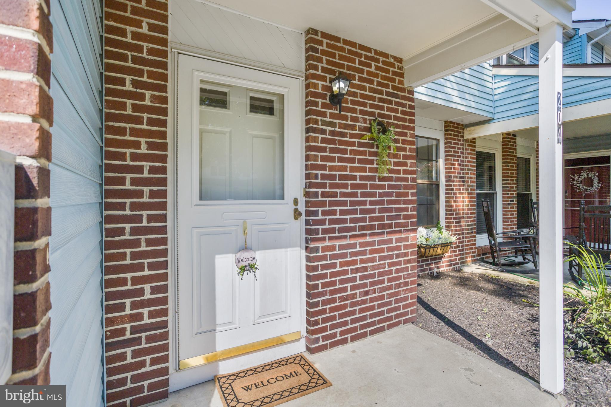 204 FOXWOOD