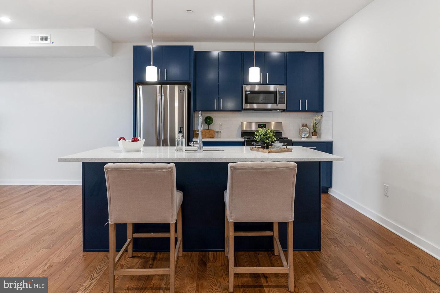 OLDE KENSINGTON - Residential Lease