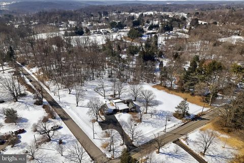 1304 VALLEY ROAD GLEN MILLS PA 19342