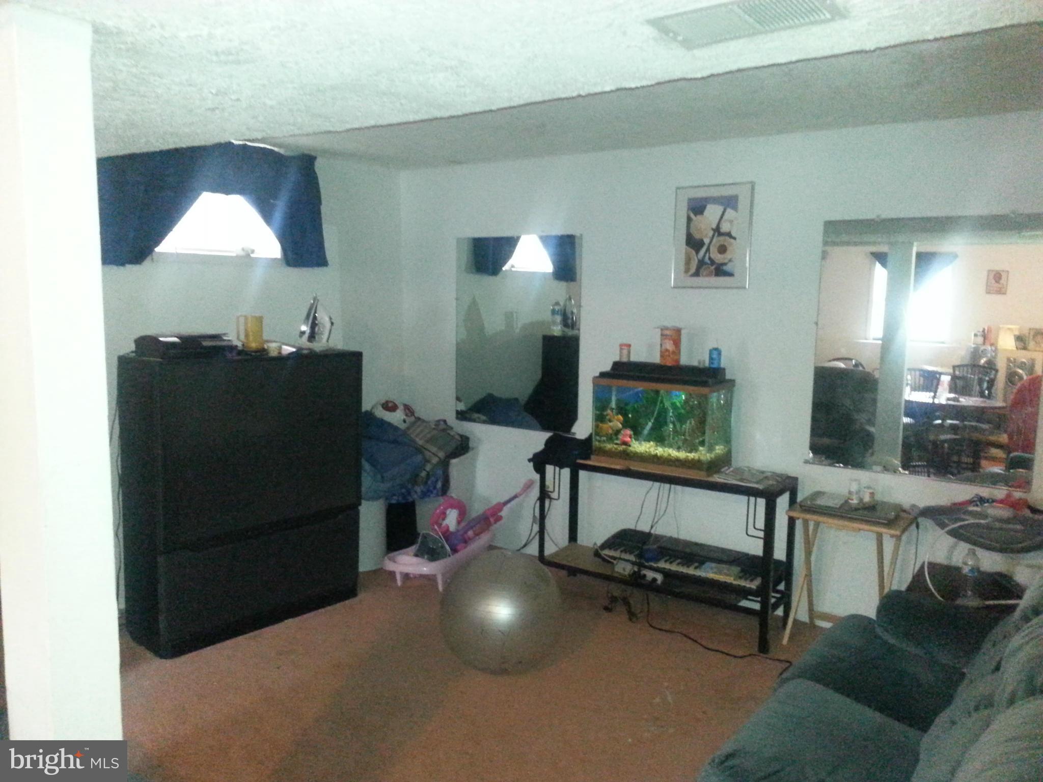 MARLBORO MEADOWS - Residential