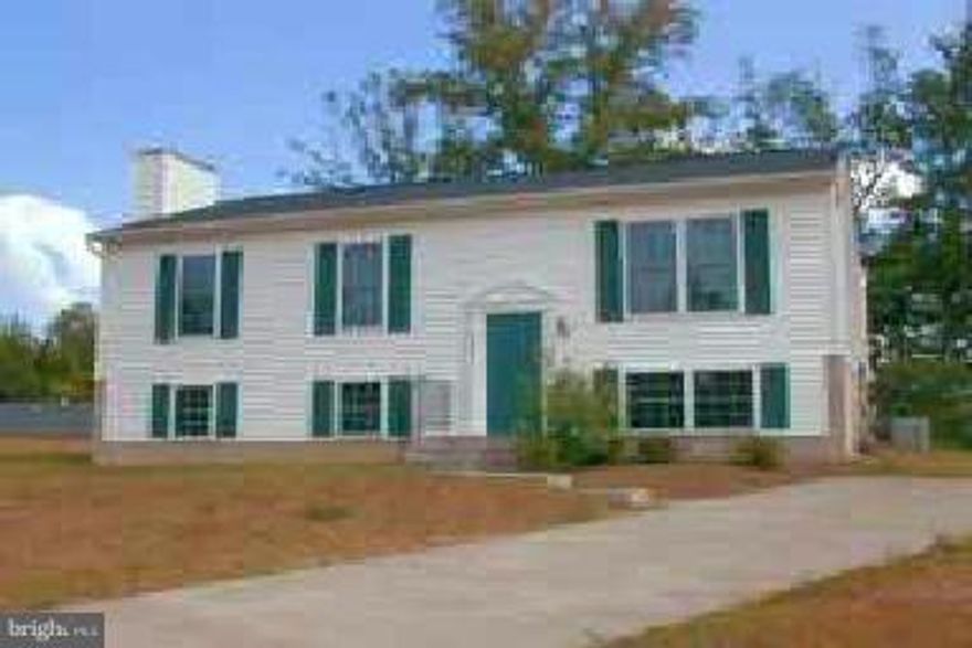 Approved Short Sale! Spacious Split-Foyer, 3 Level, 4 Bedrooms, 2 Baths with eat-in-kitchen w/ separate dining room. Stainless Steel appliances and Large finished basement with room for 4th bedroom.  Endless possibilities!