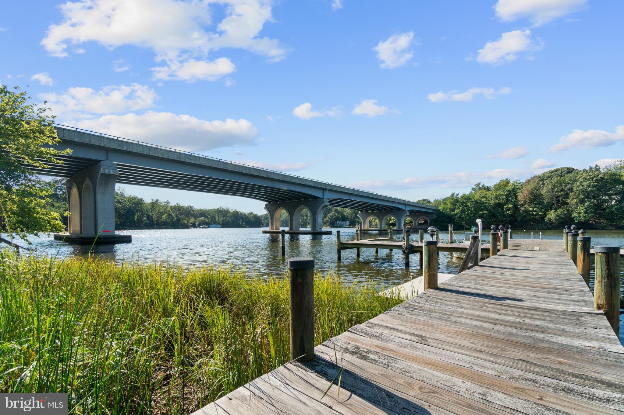 MARINERS COVE - Residential