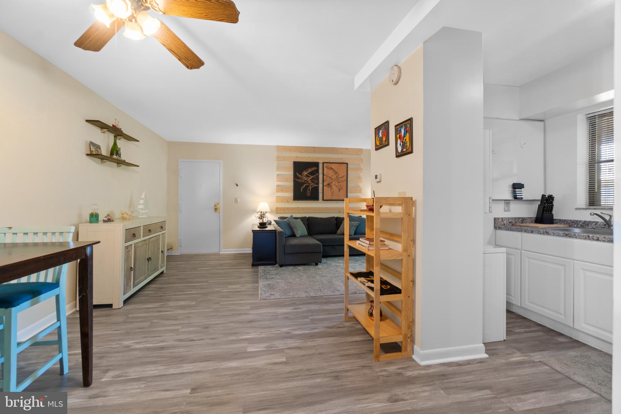 MARINERS COVE - Residential