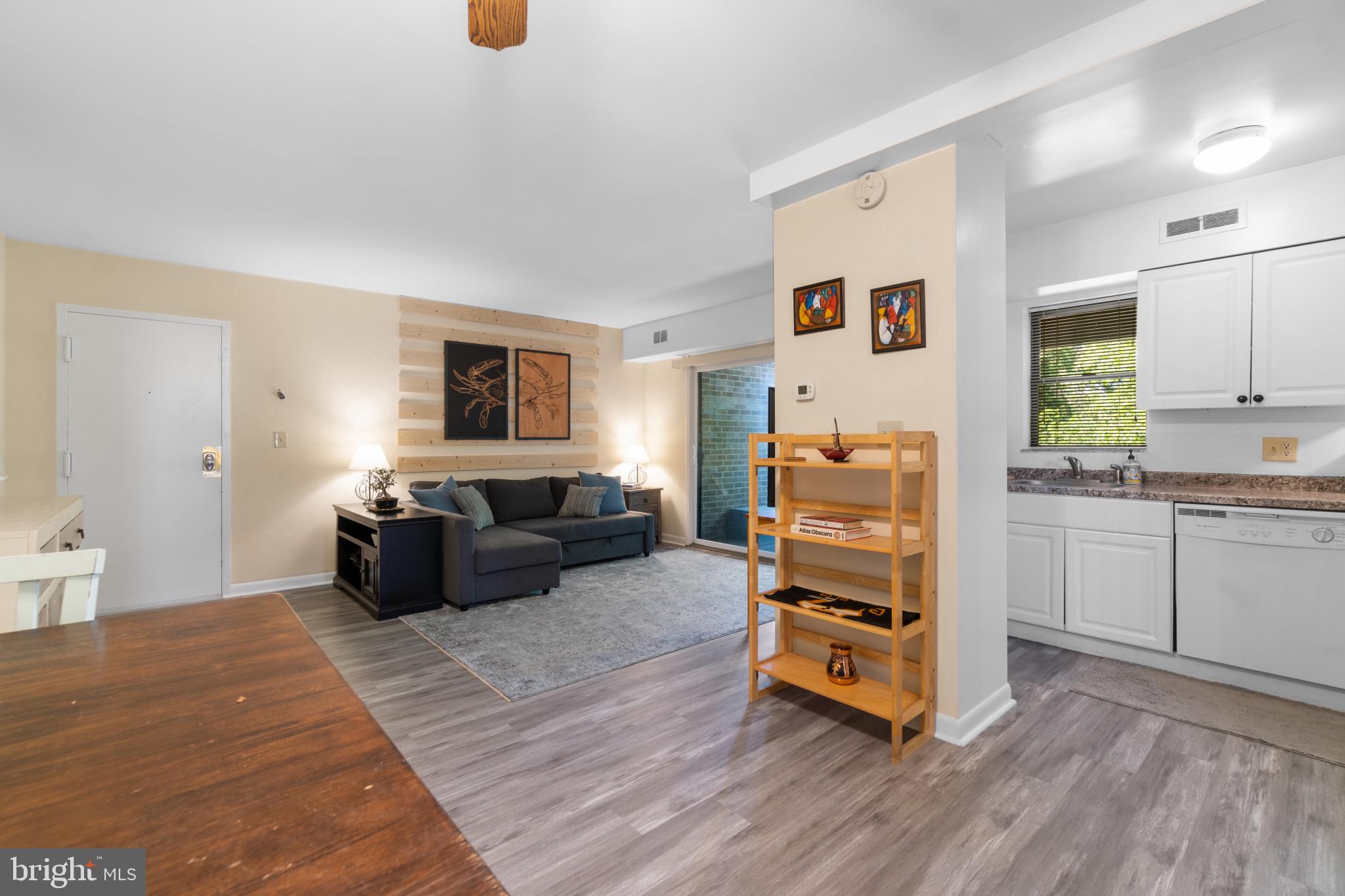 MARINERS COVE - Residential