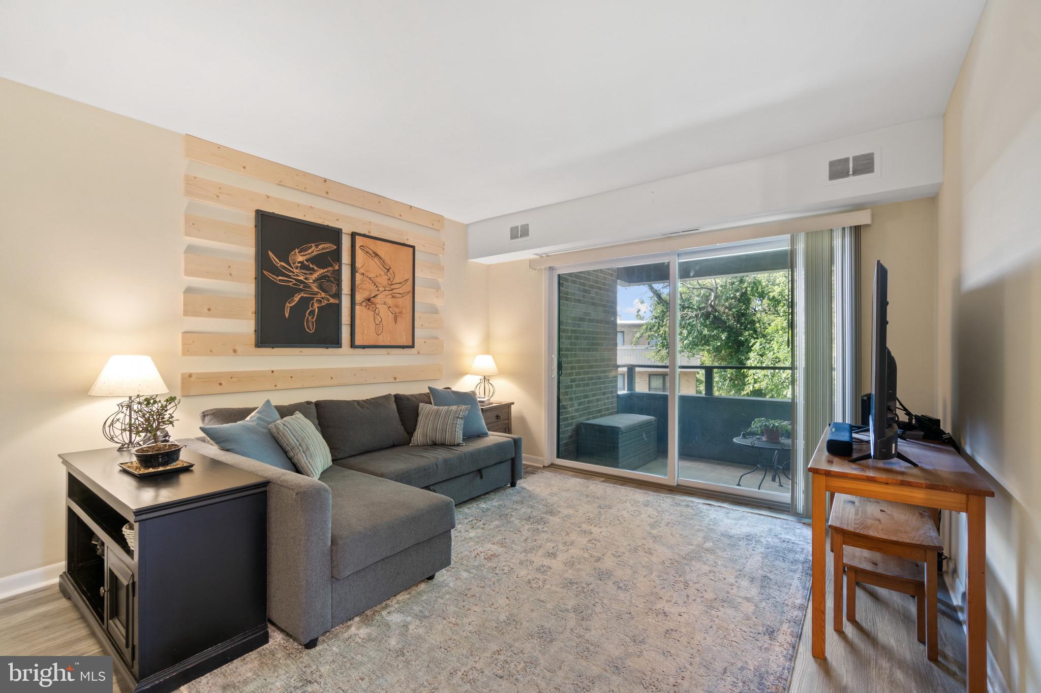 MARINERS COVE - Residential