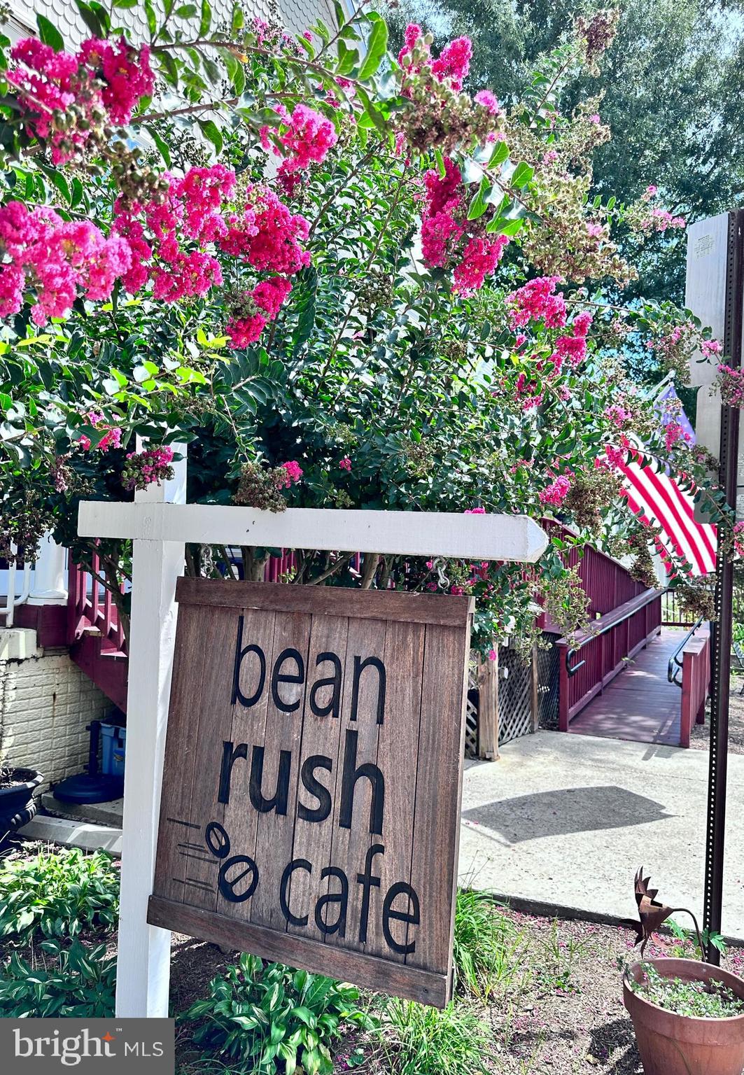 MARINERS COVE - Residential