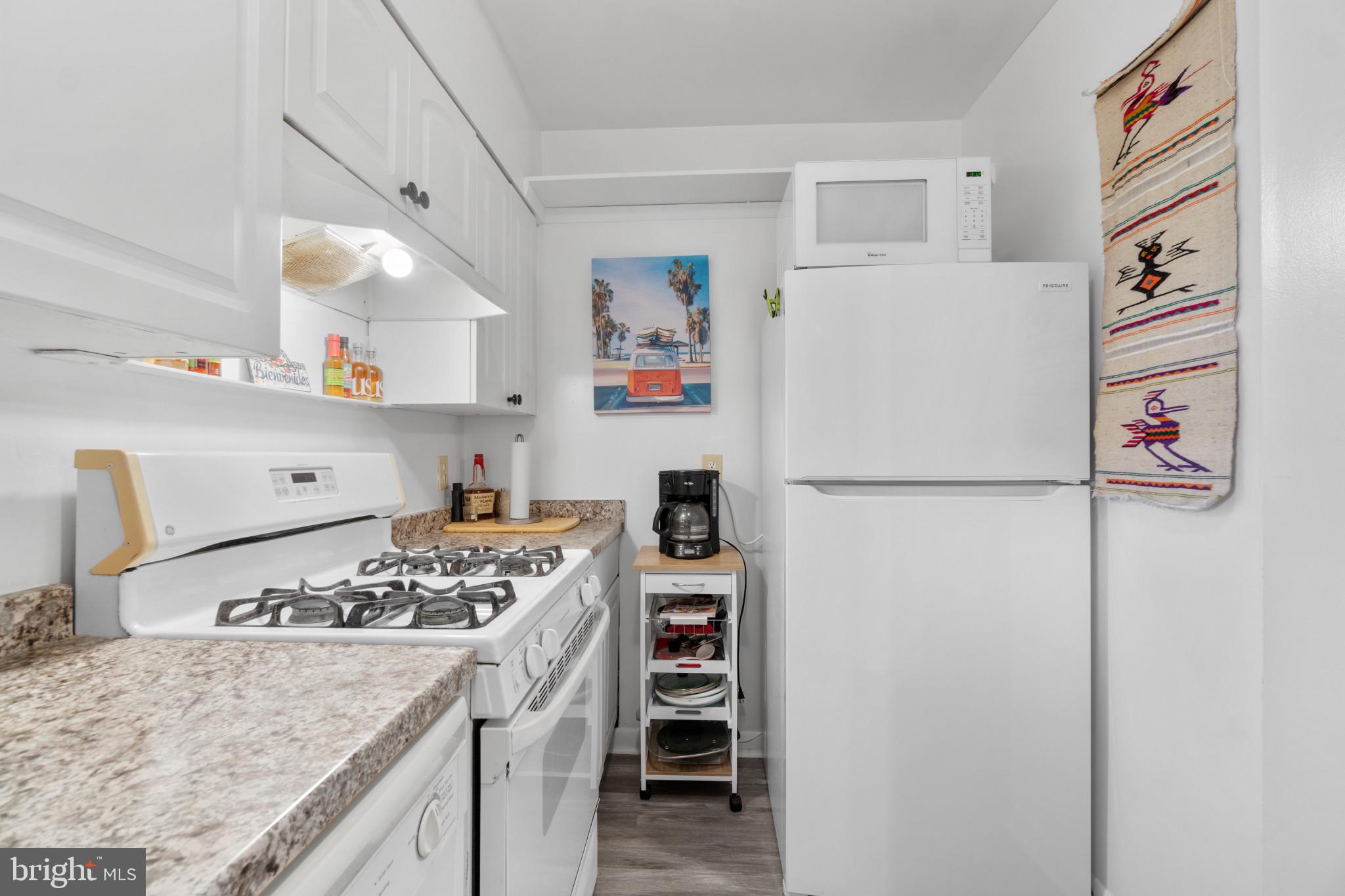 MARINERS COVE - Residential