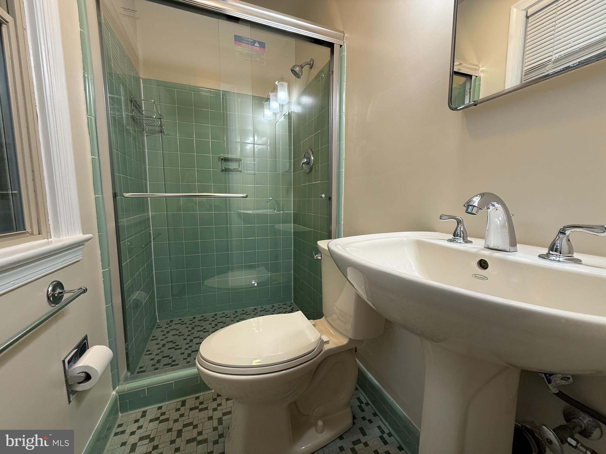 WOODBURN - Residential Lease