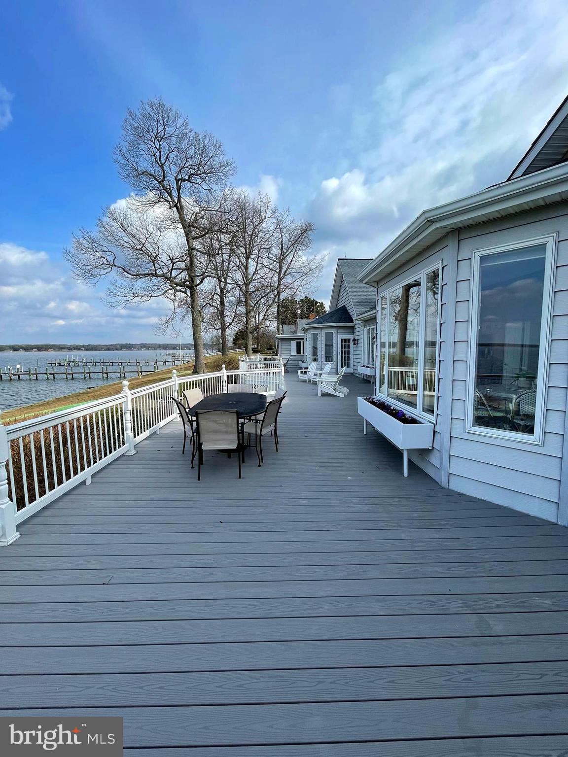 BRETON BEACH - Residential