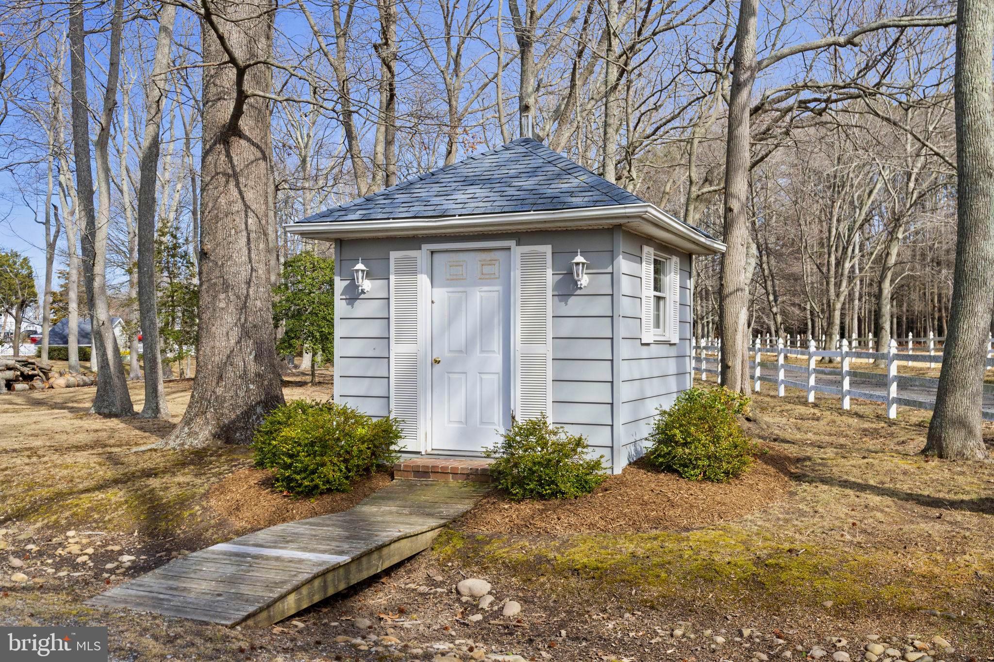 BRETON BEACH - Residential