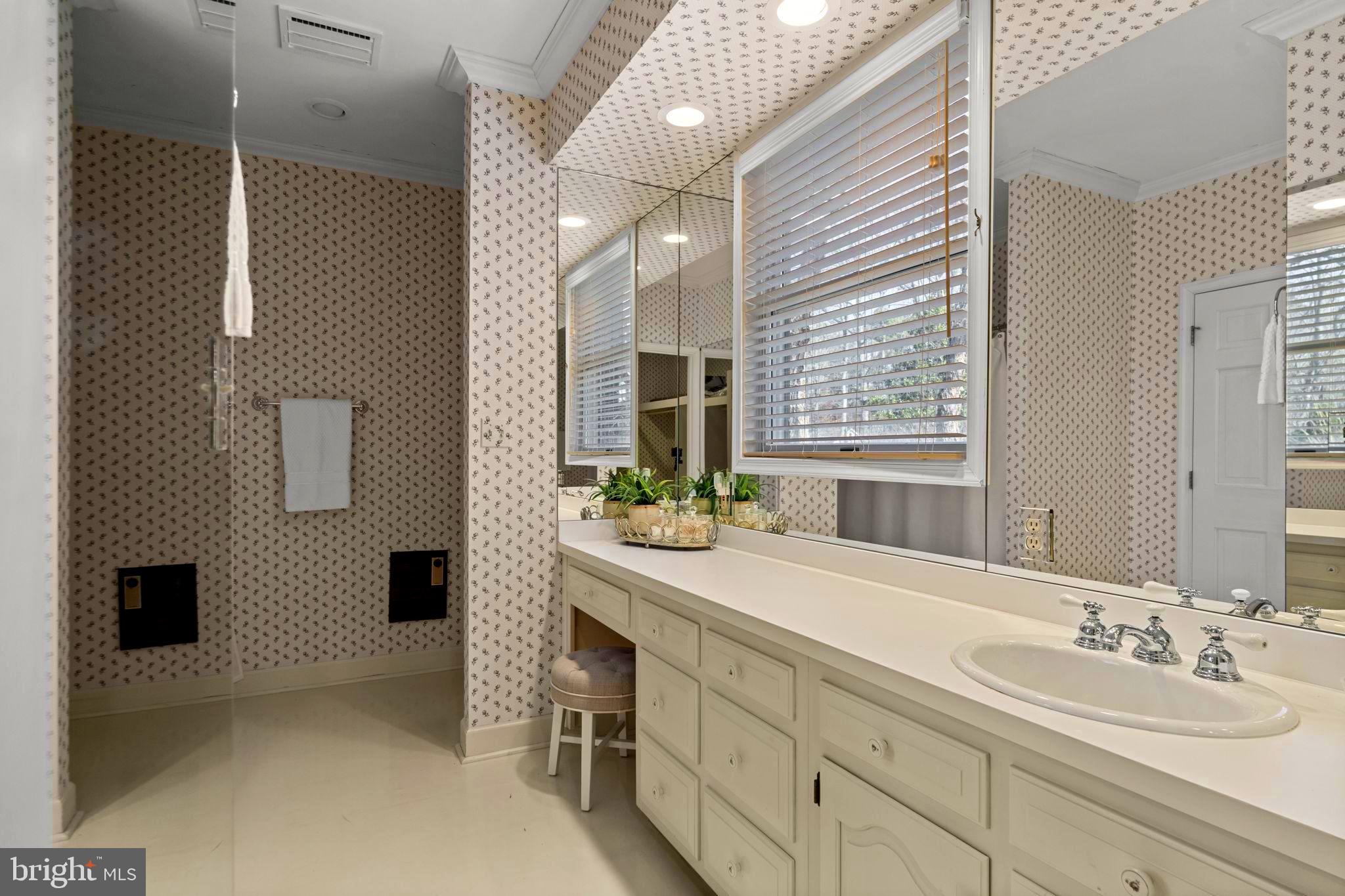 BRETON BEACH - Residential