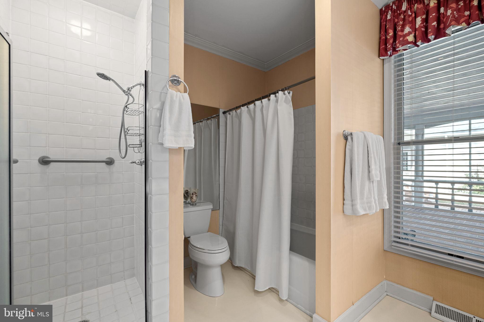 BRETON BEACH - Residential