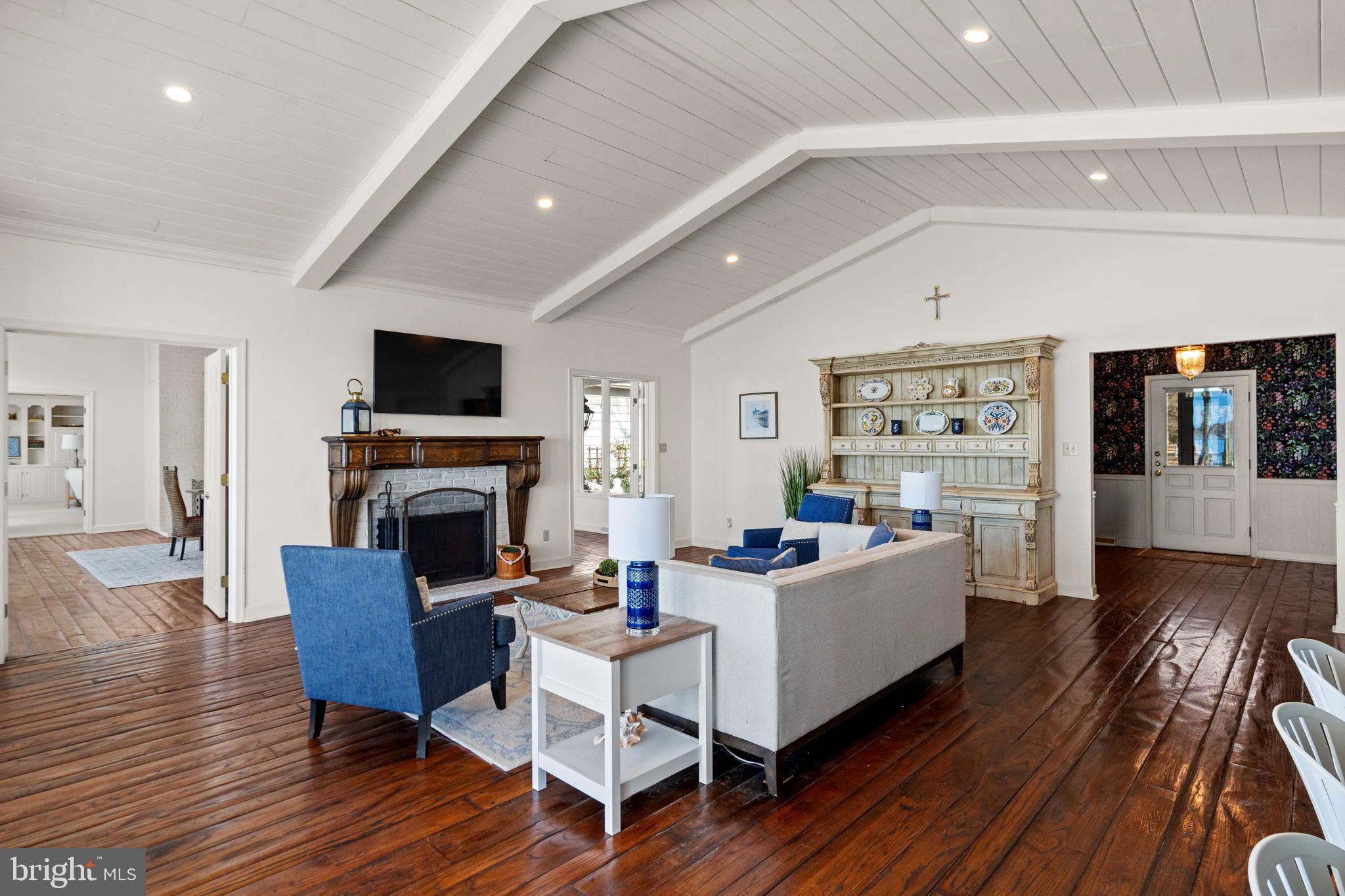 BRETON BEACH - Residential