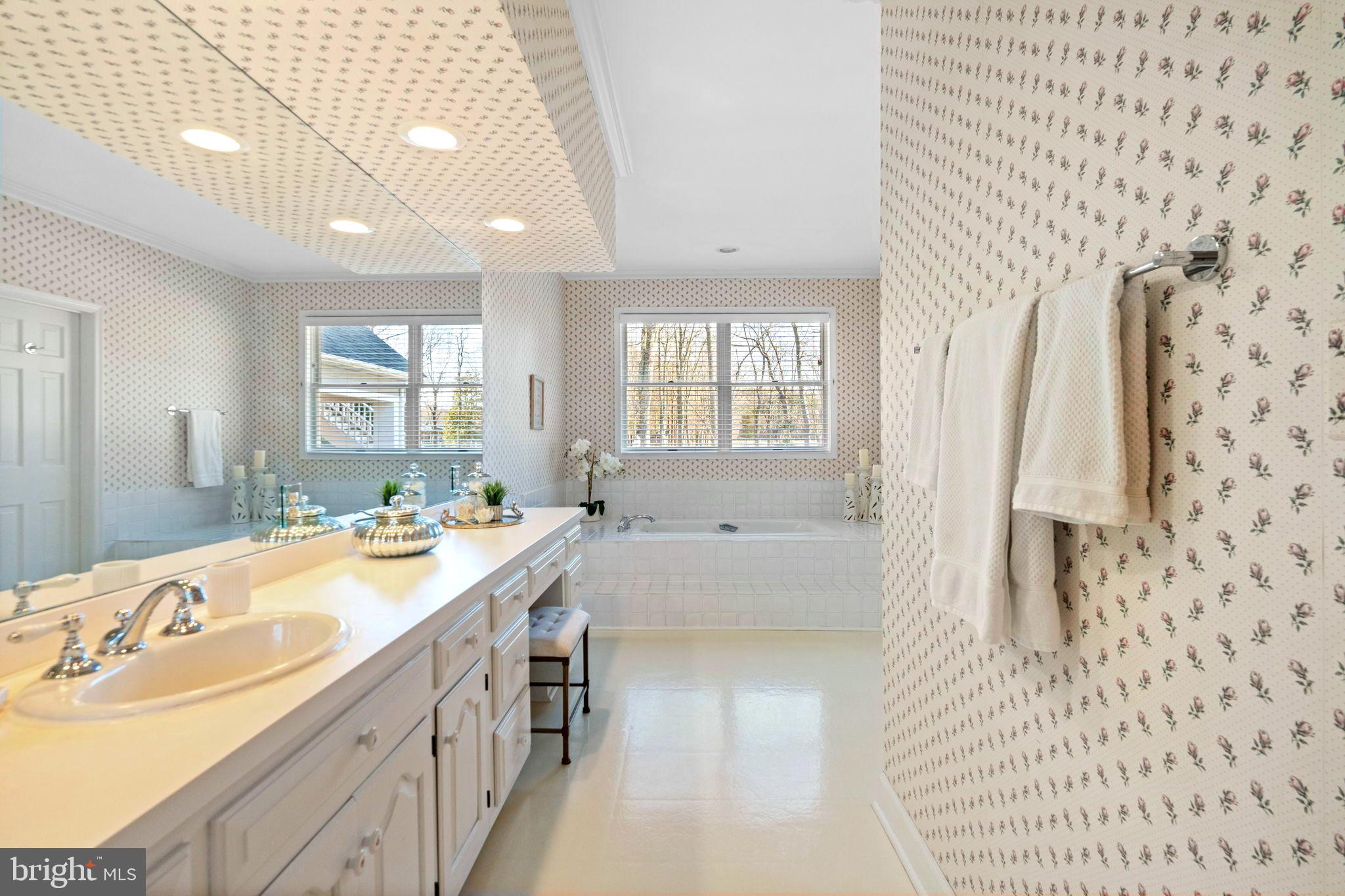 BRETON BEACH - Residential