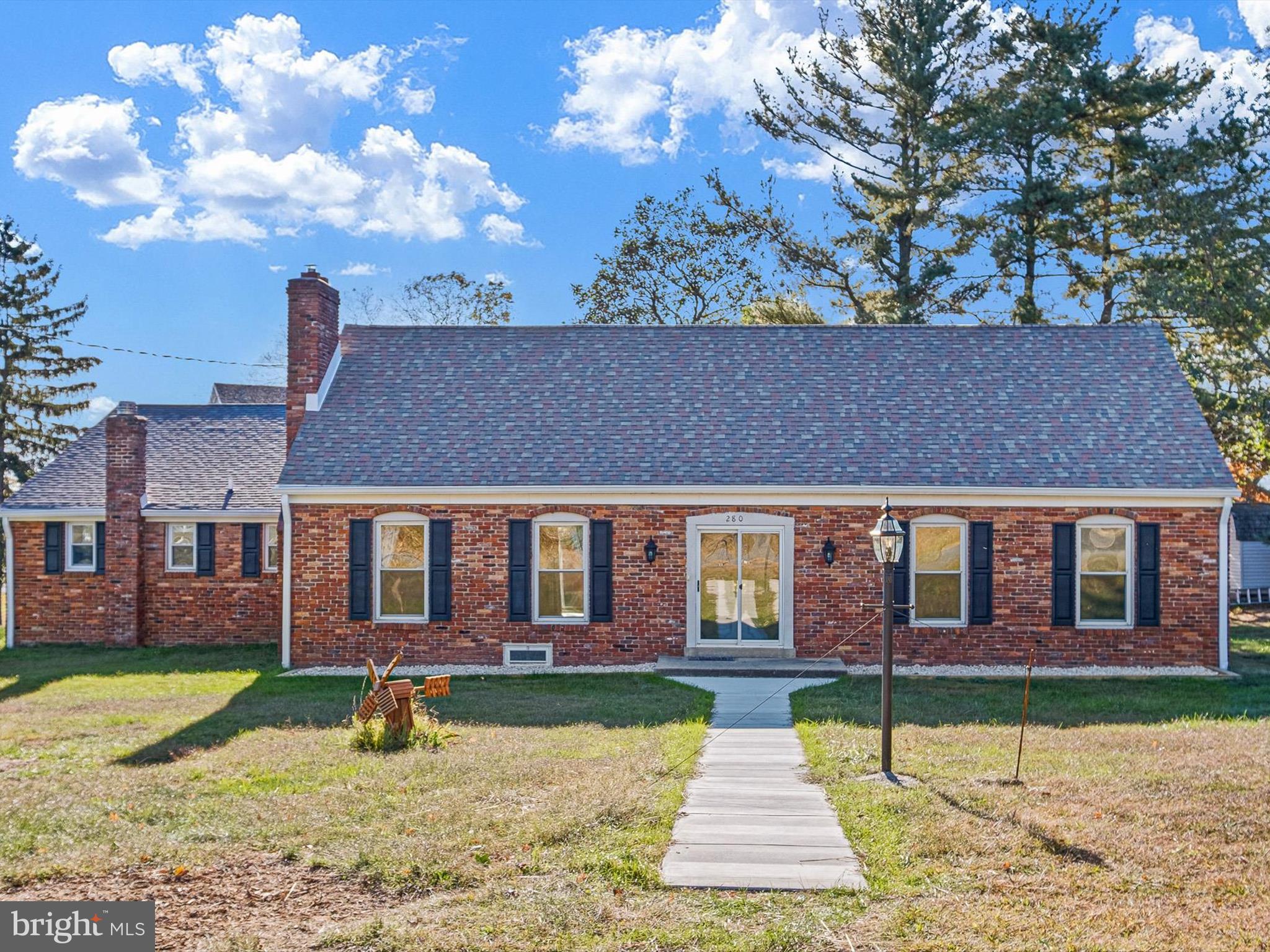CHESAPEAKE ISLE - Residential