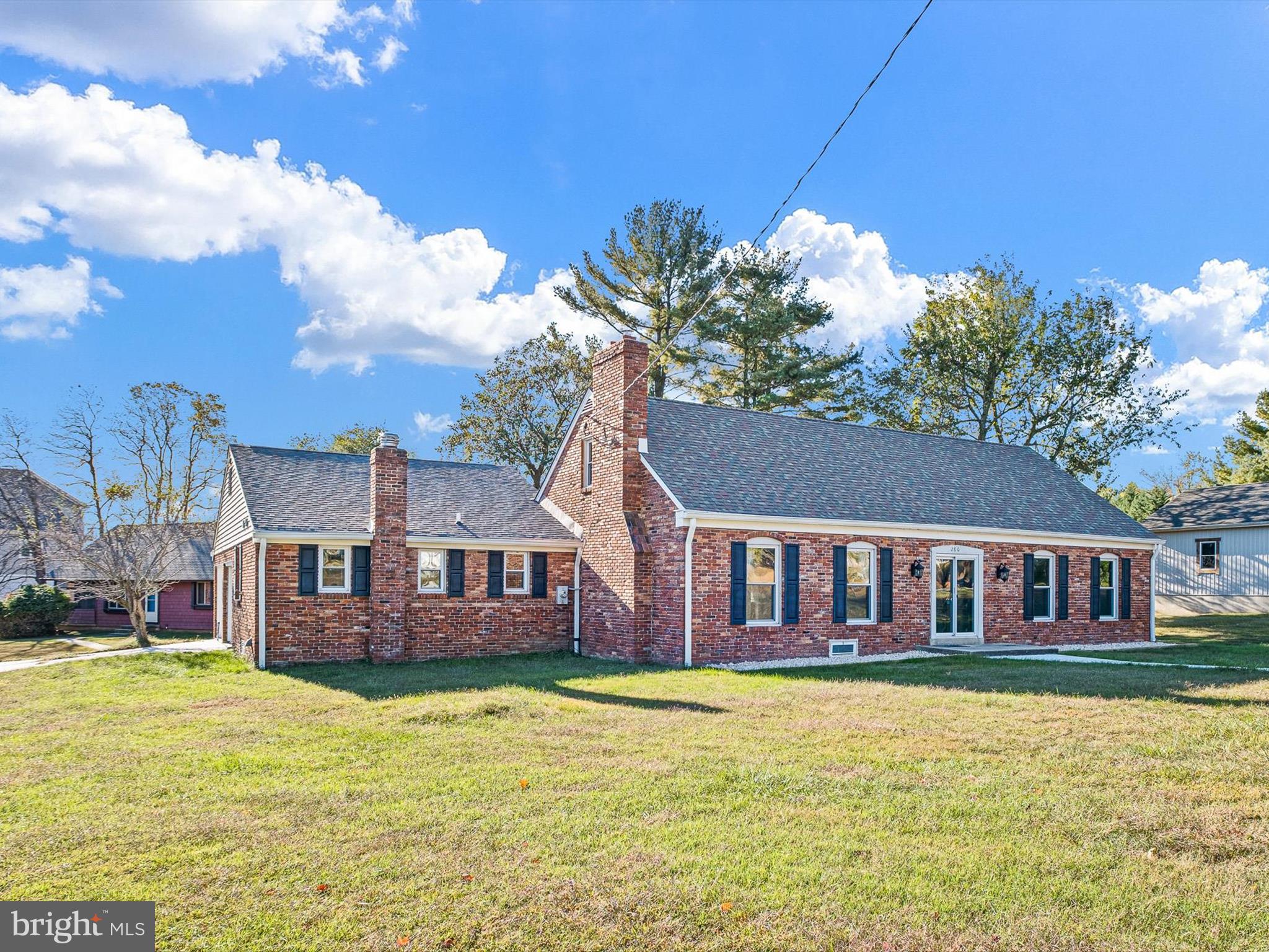 CHESAPEAKE ISLE - Residential