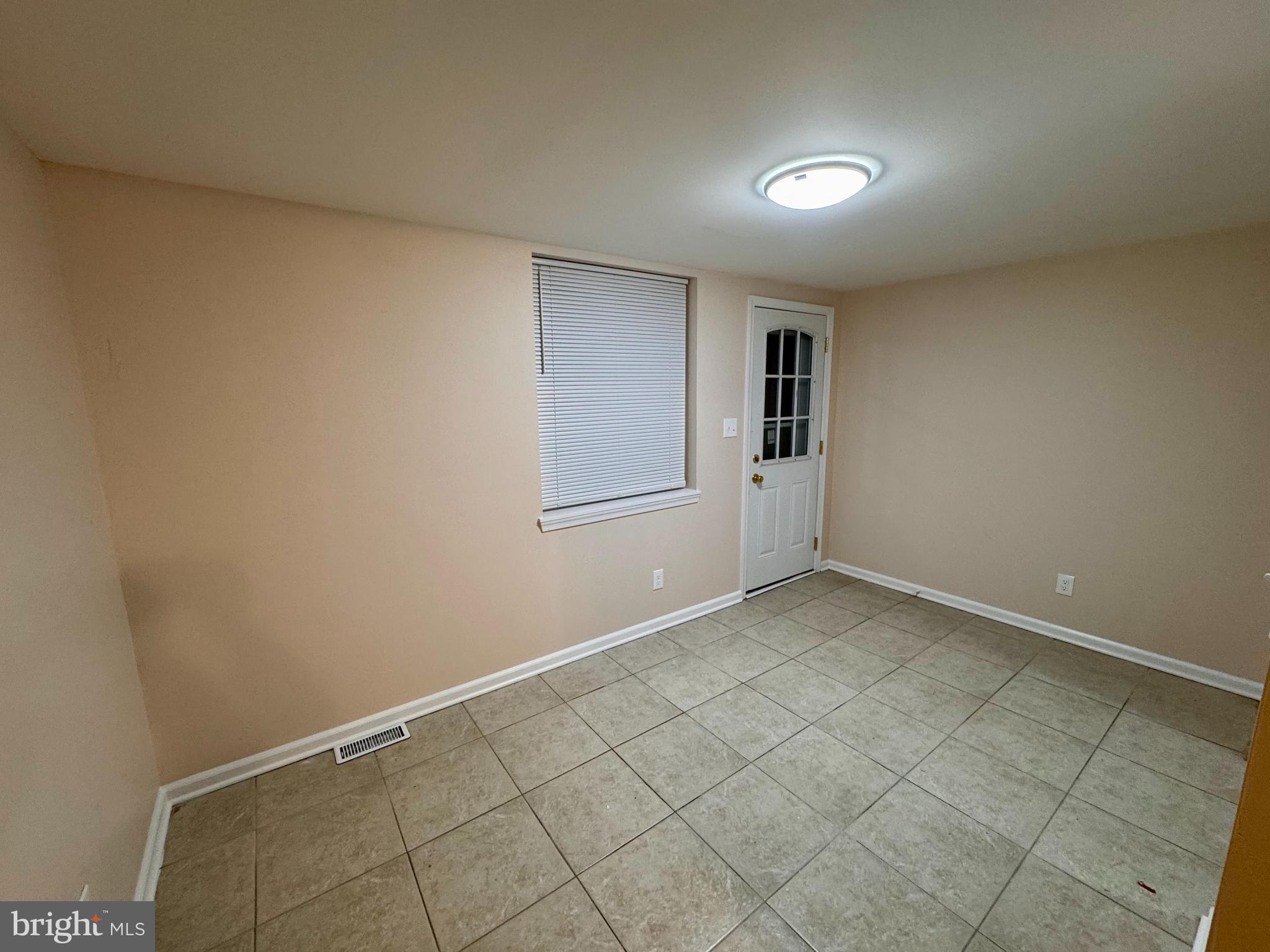 ESSEX/MIDDLESEX - Residential Lease