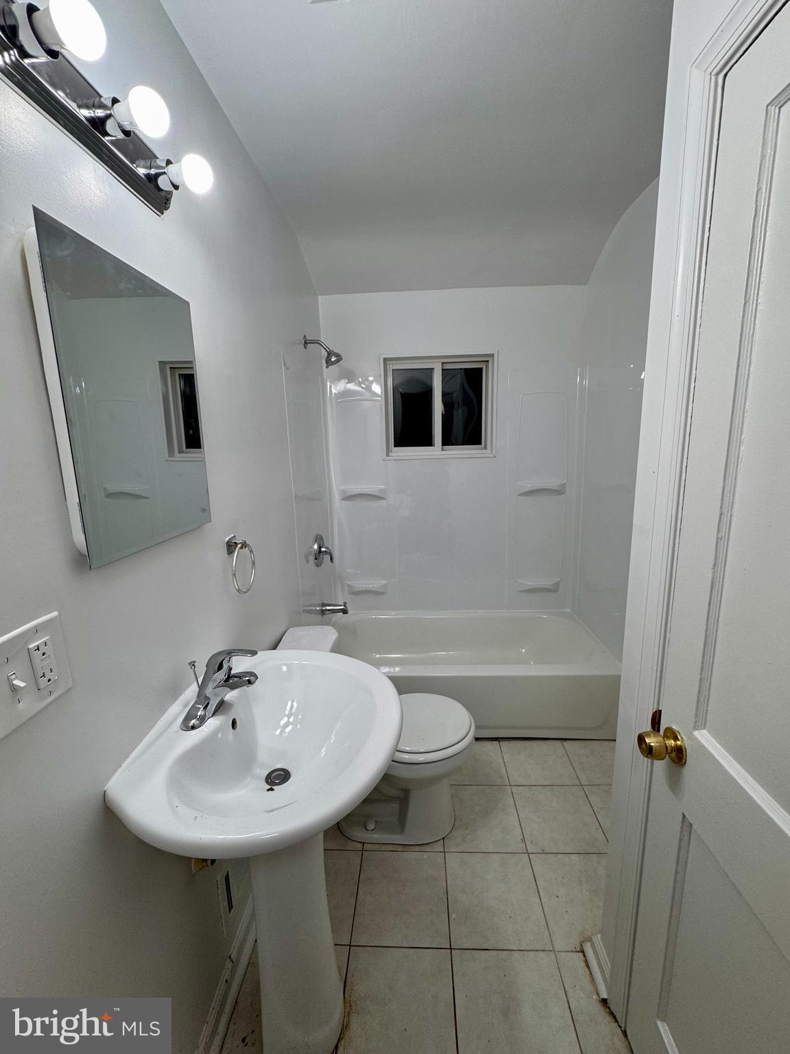 ESSEX/MIDDLESEX - Residential Lease