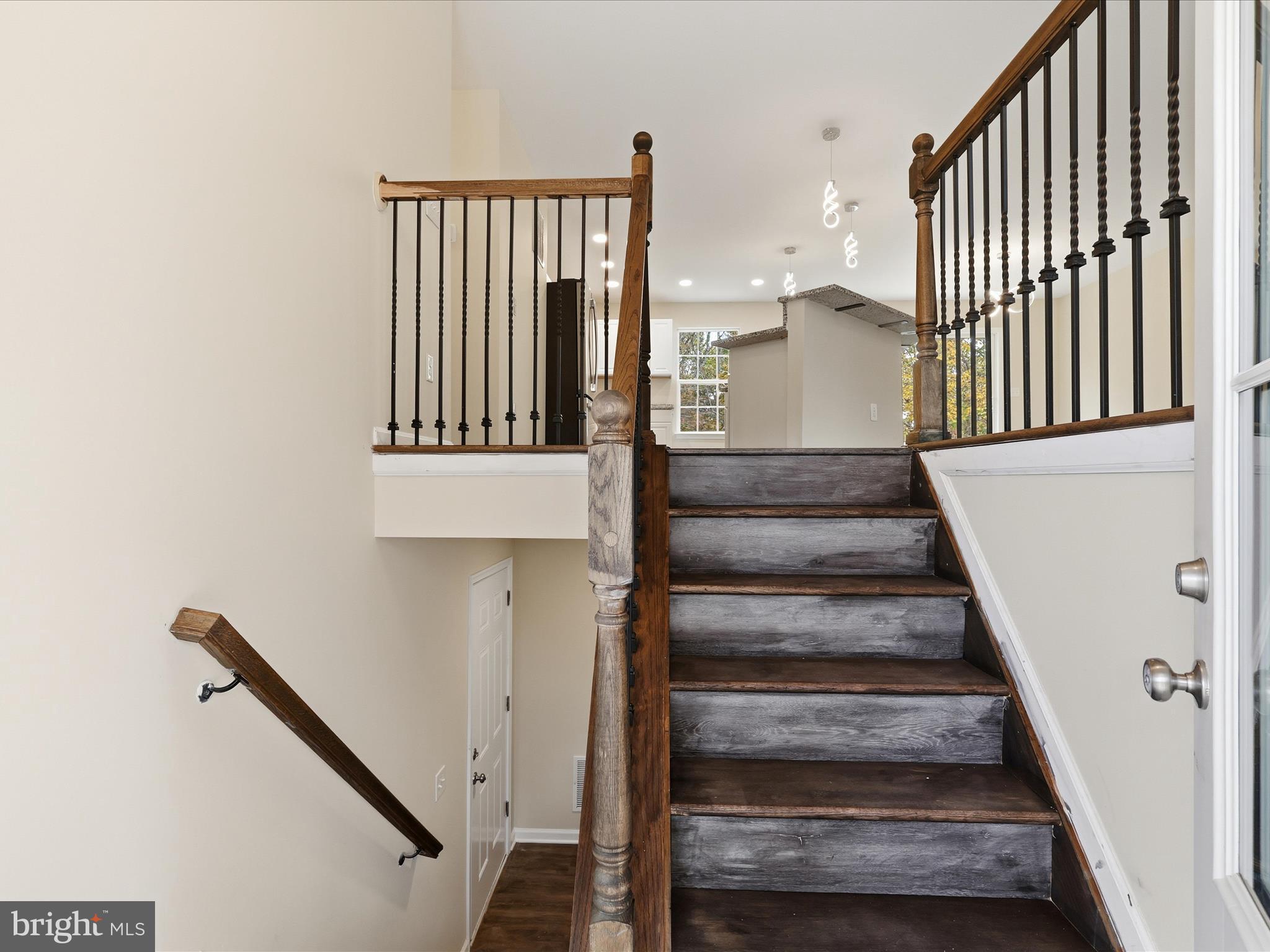 LOCUST GROVE - Residential