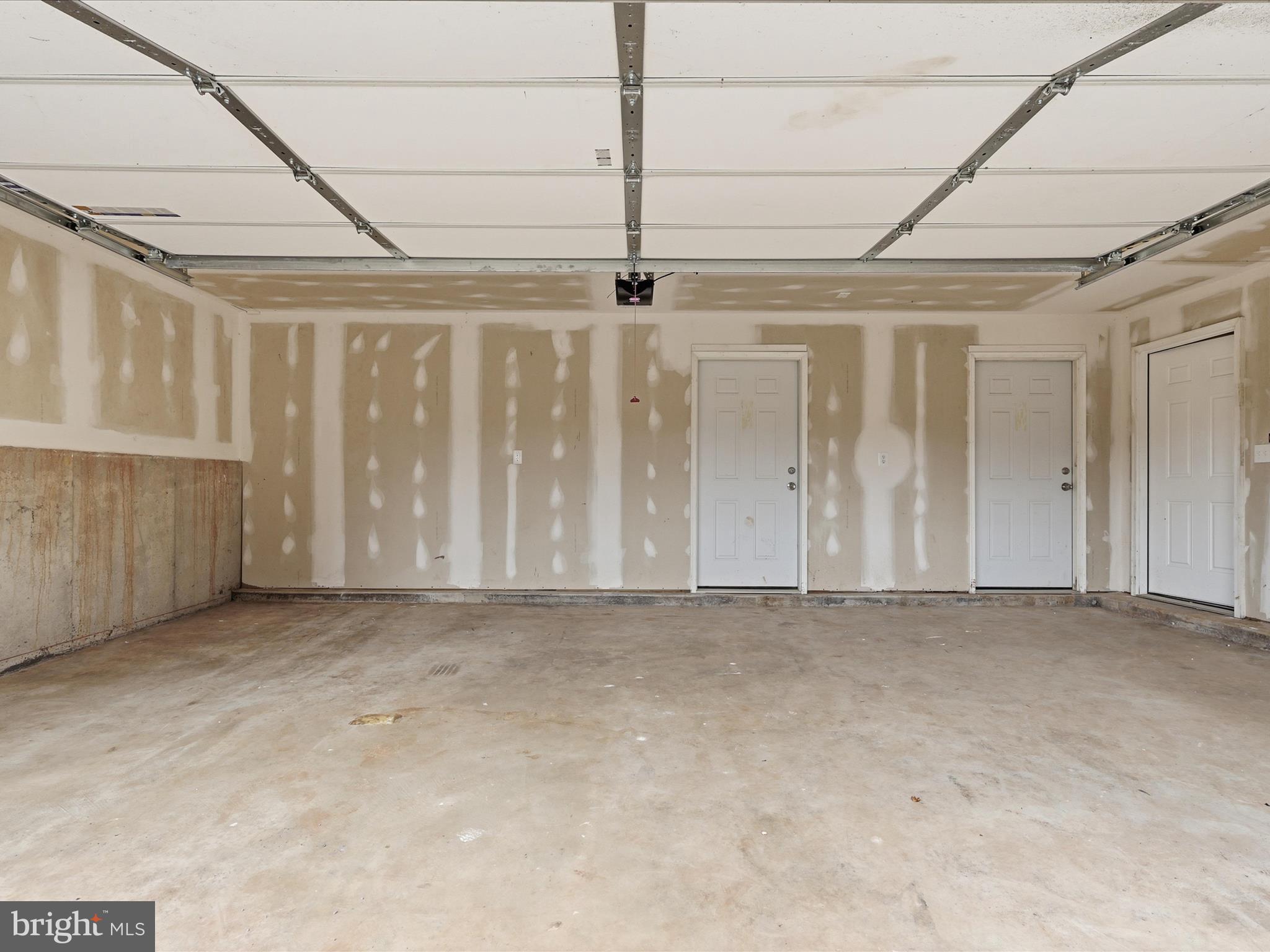 LOCUST GROVE - Residential