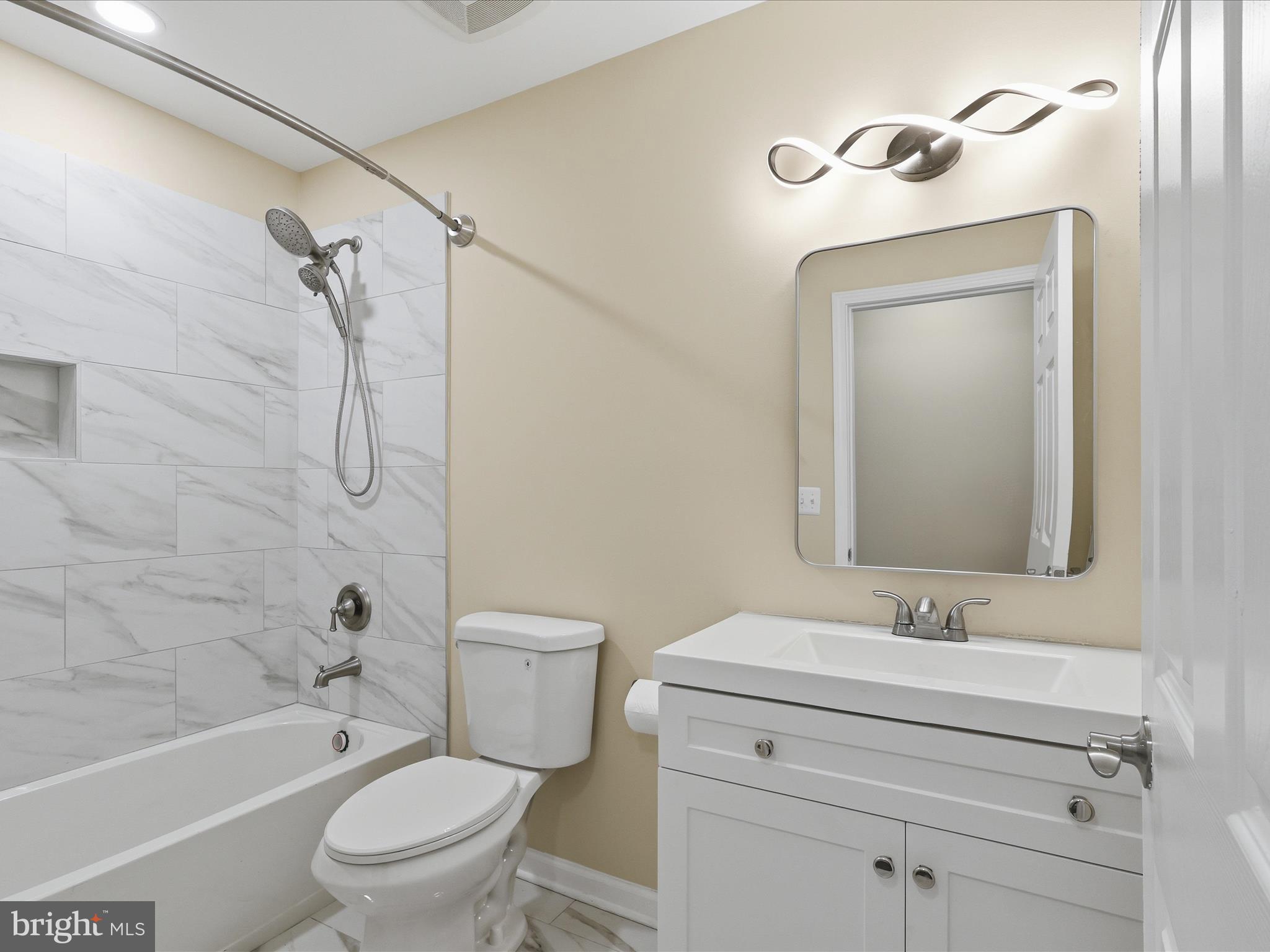 LOCUST GROVE - Residential