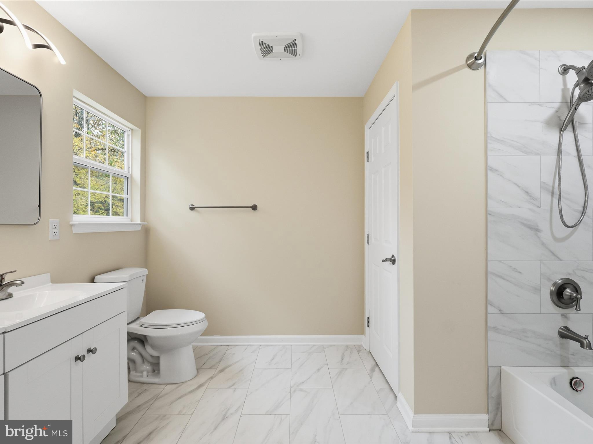 LOCUST GROVE - Residential