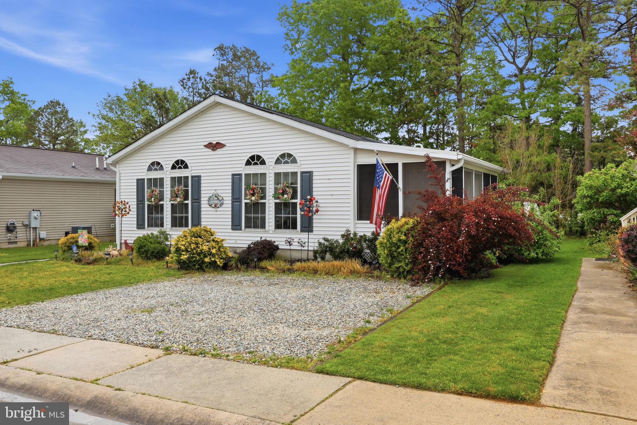 24 SYCAMORE LANE