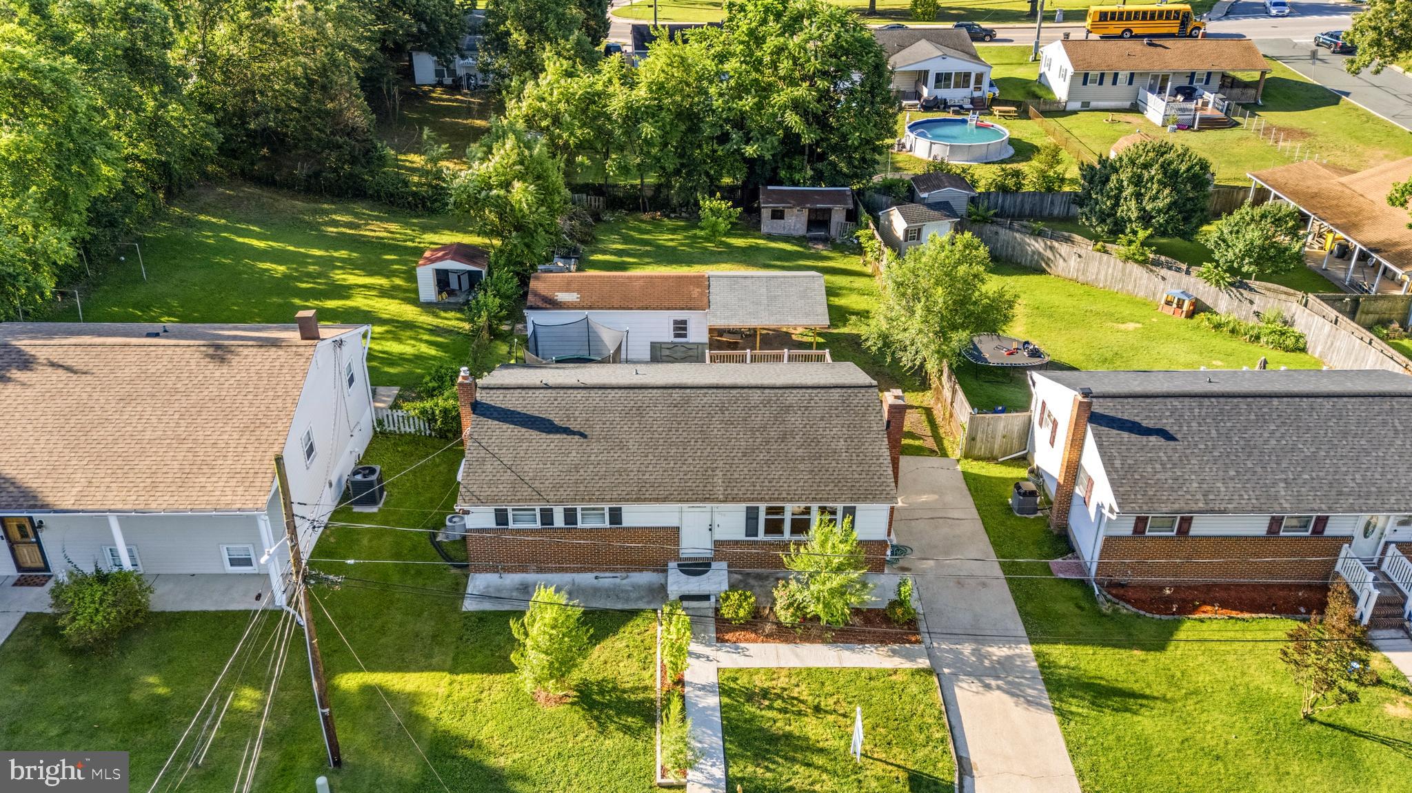 1009 LILAC LANE