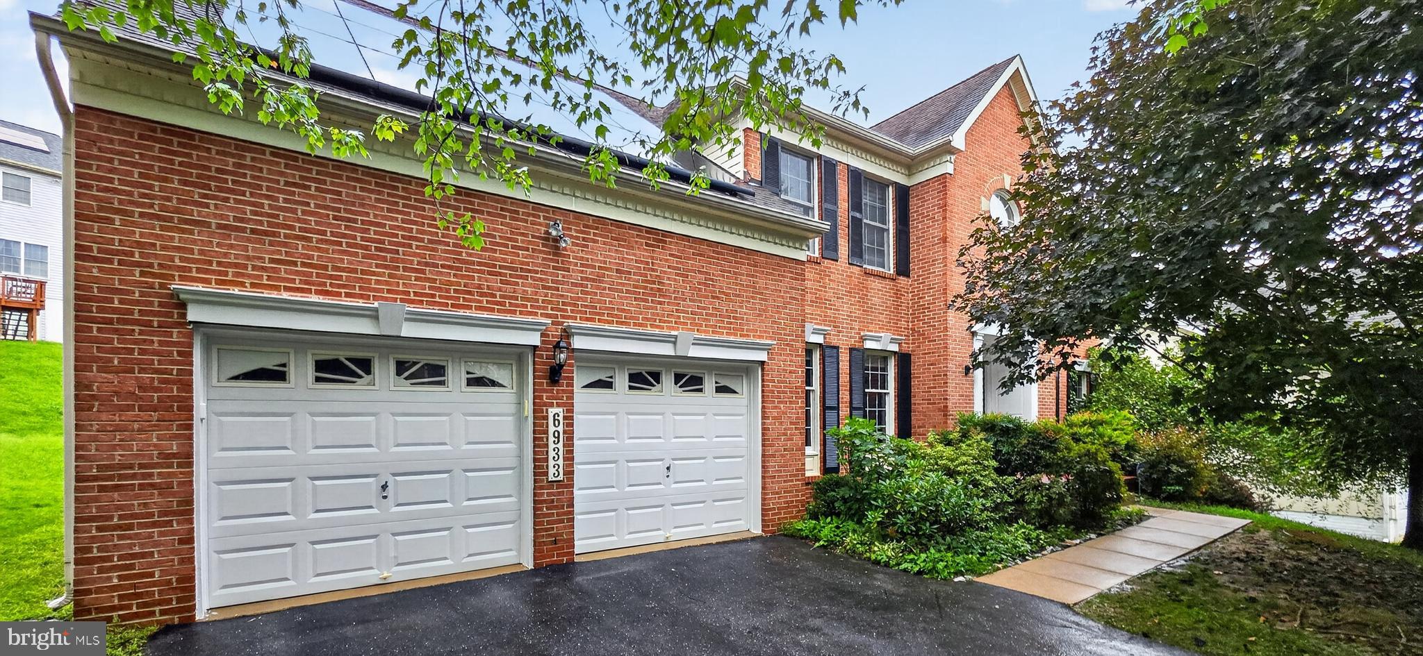 6933 SANDY CREEK COURT