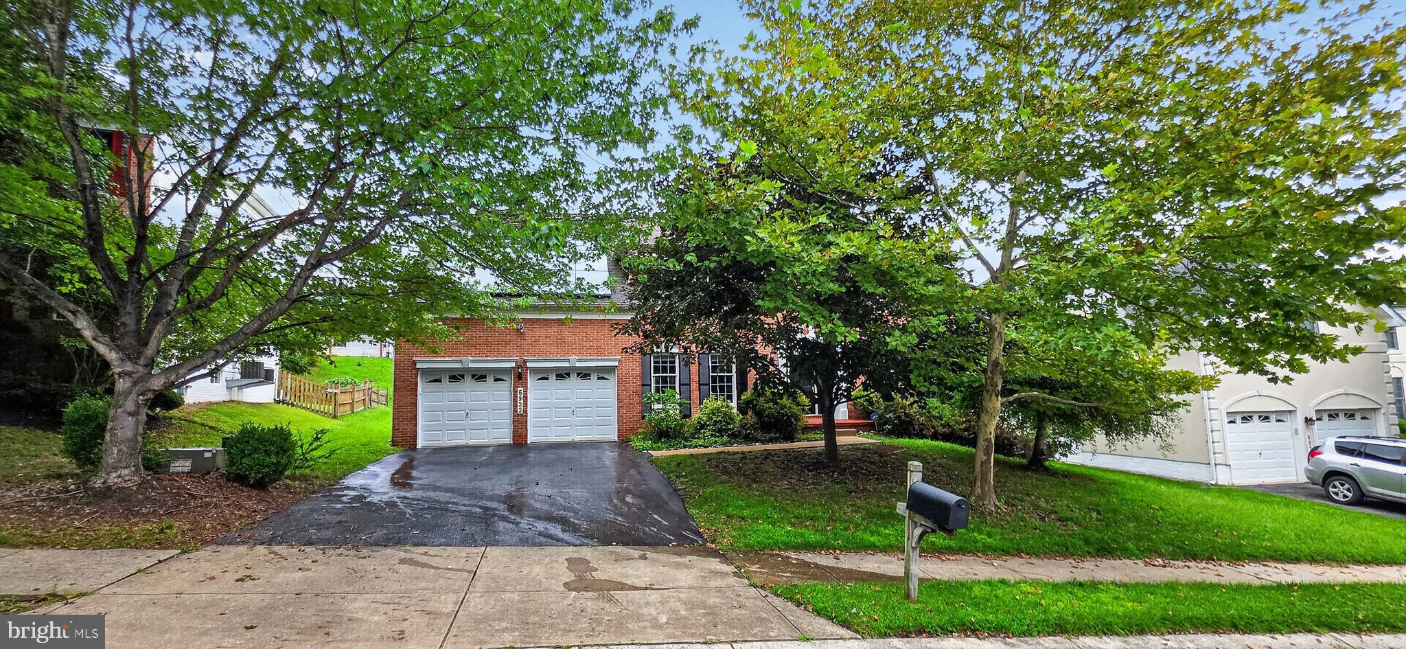 6933 SANDY CREEK COURT
