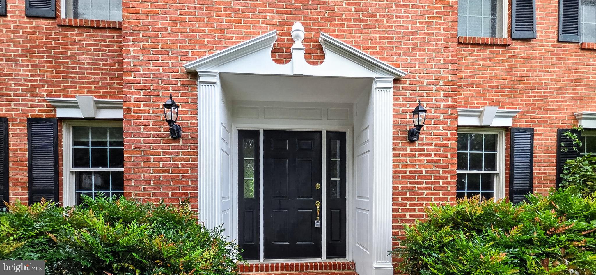 6933 SANDY CREEK COURT