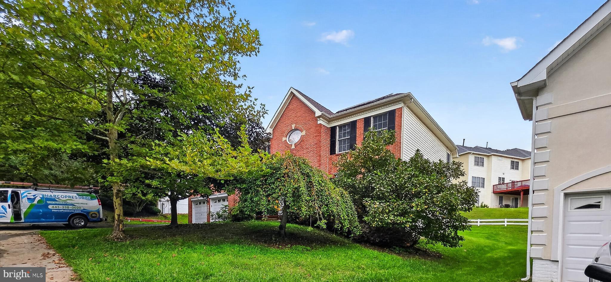 6933 SANDY CREEK COURT