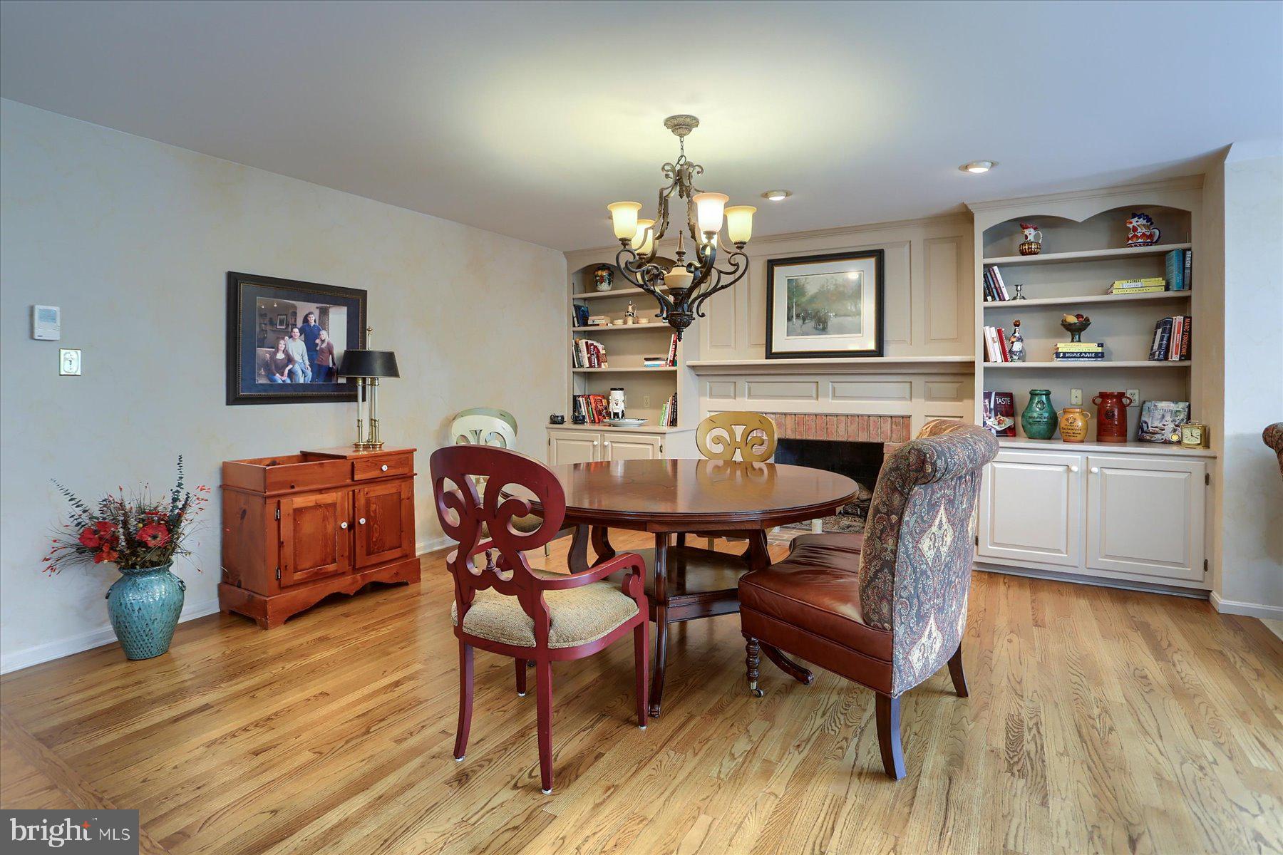 GREEN LANE MANOR - Residential