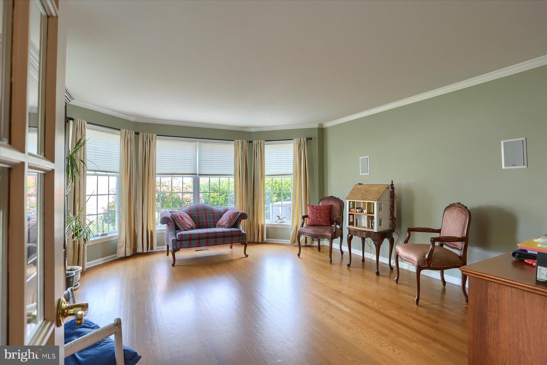 359 FUTURITY DRIVE