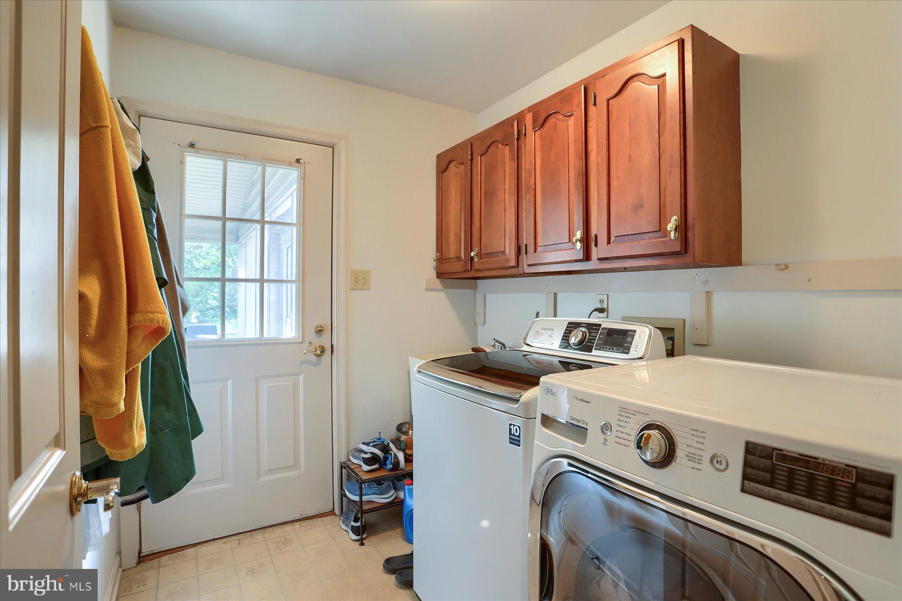 GREEN LANE MANOR - Residential