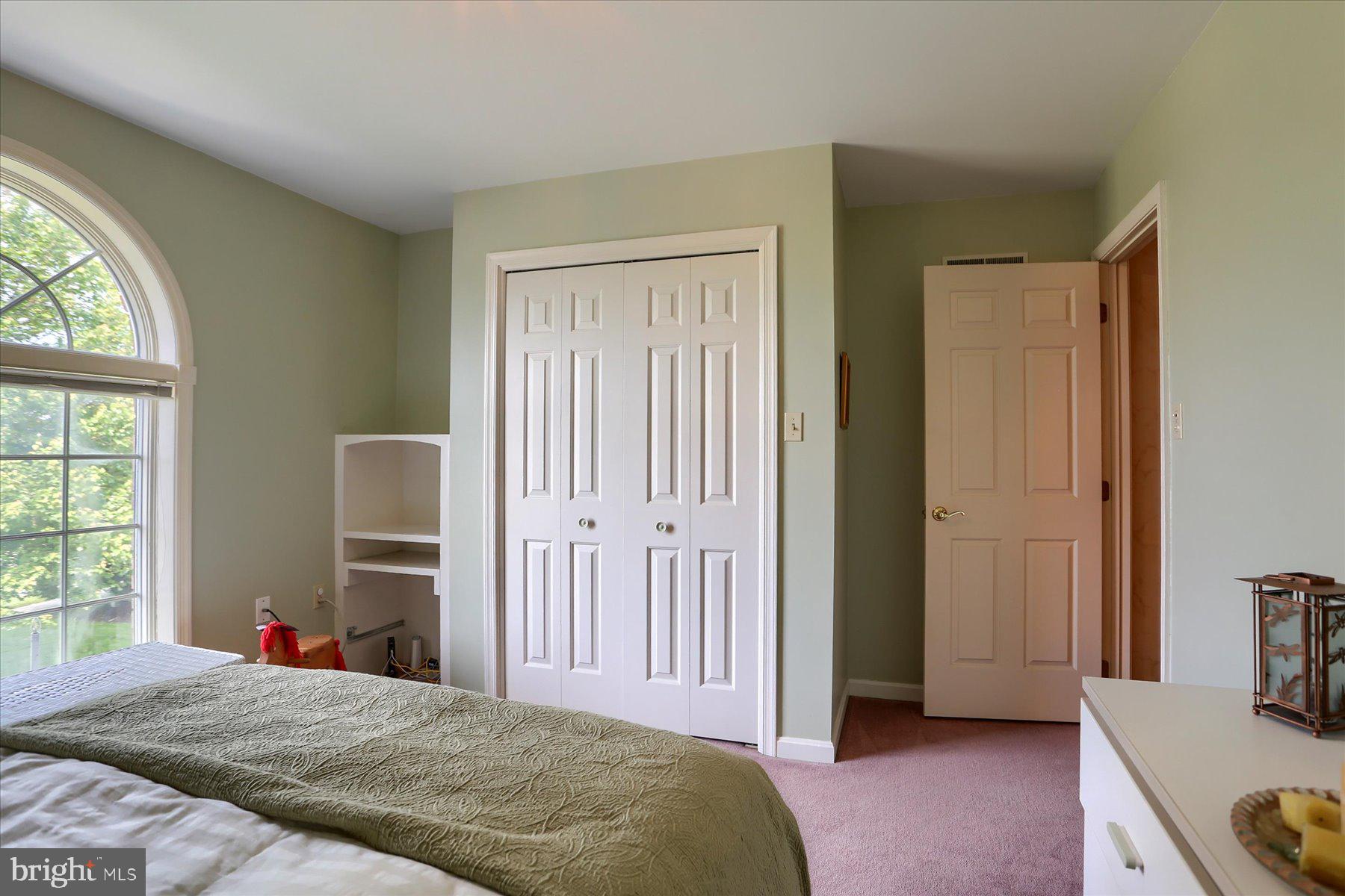 GREEN LANE MANOR - Residential