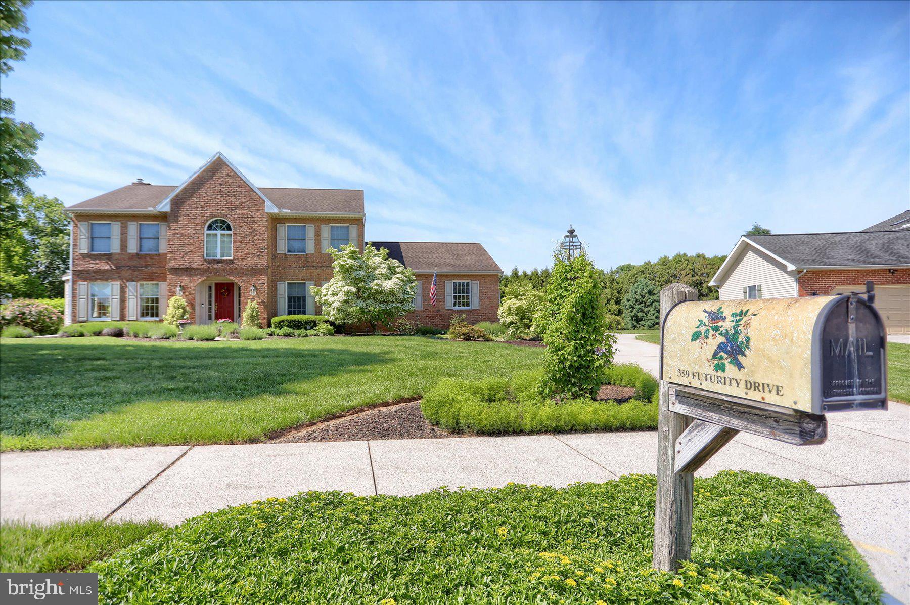 GREEN LANE MANOR - Residential