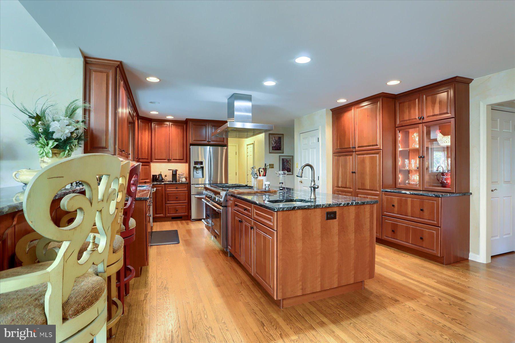 GREEN LANE MANOR - Residential