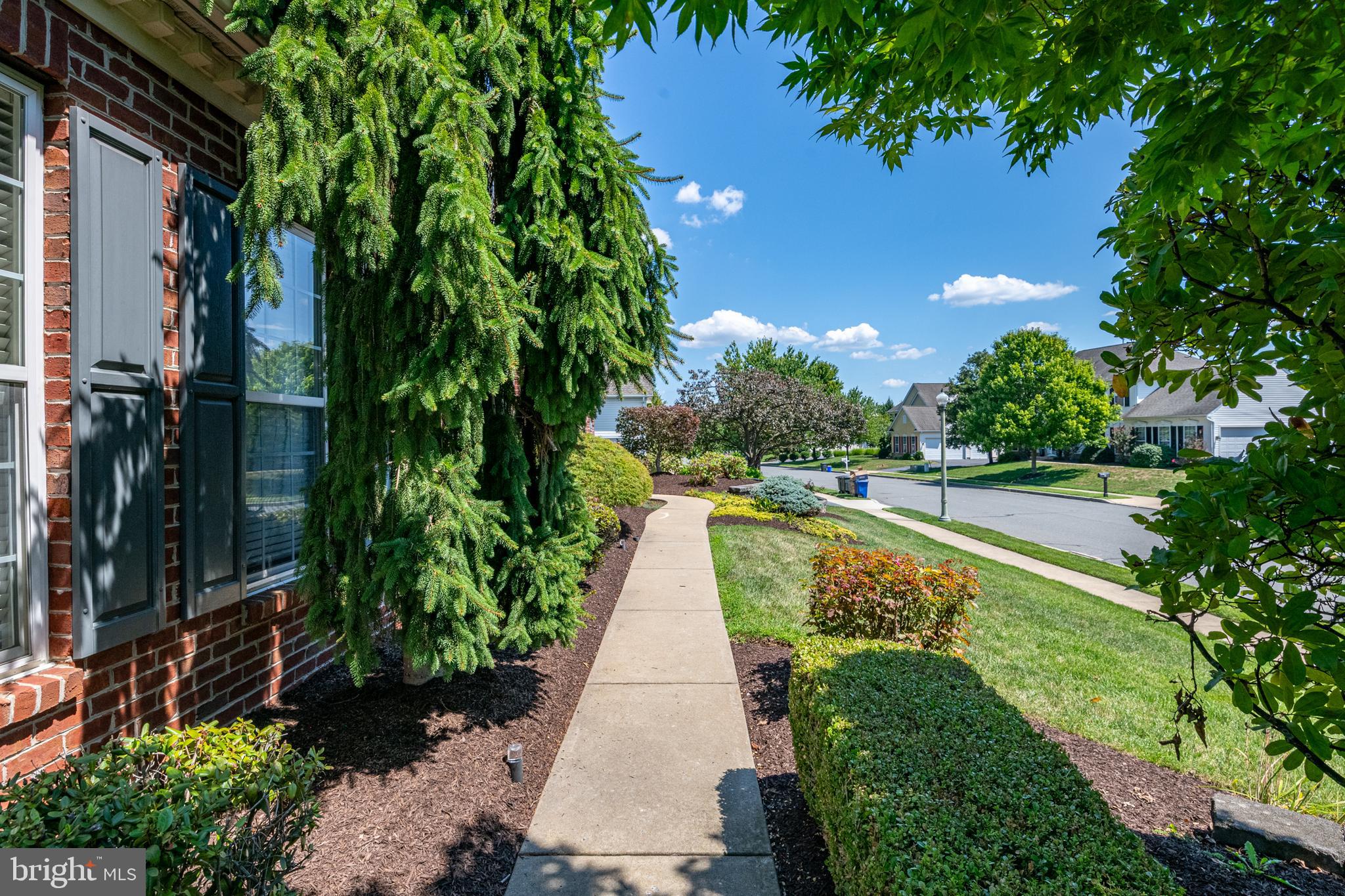 8 HIDDEN BROOK WAY