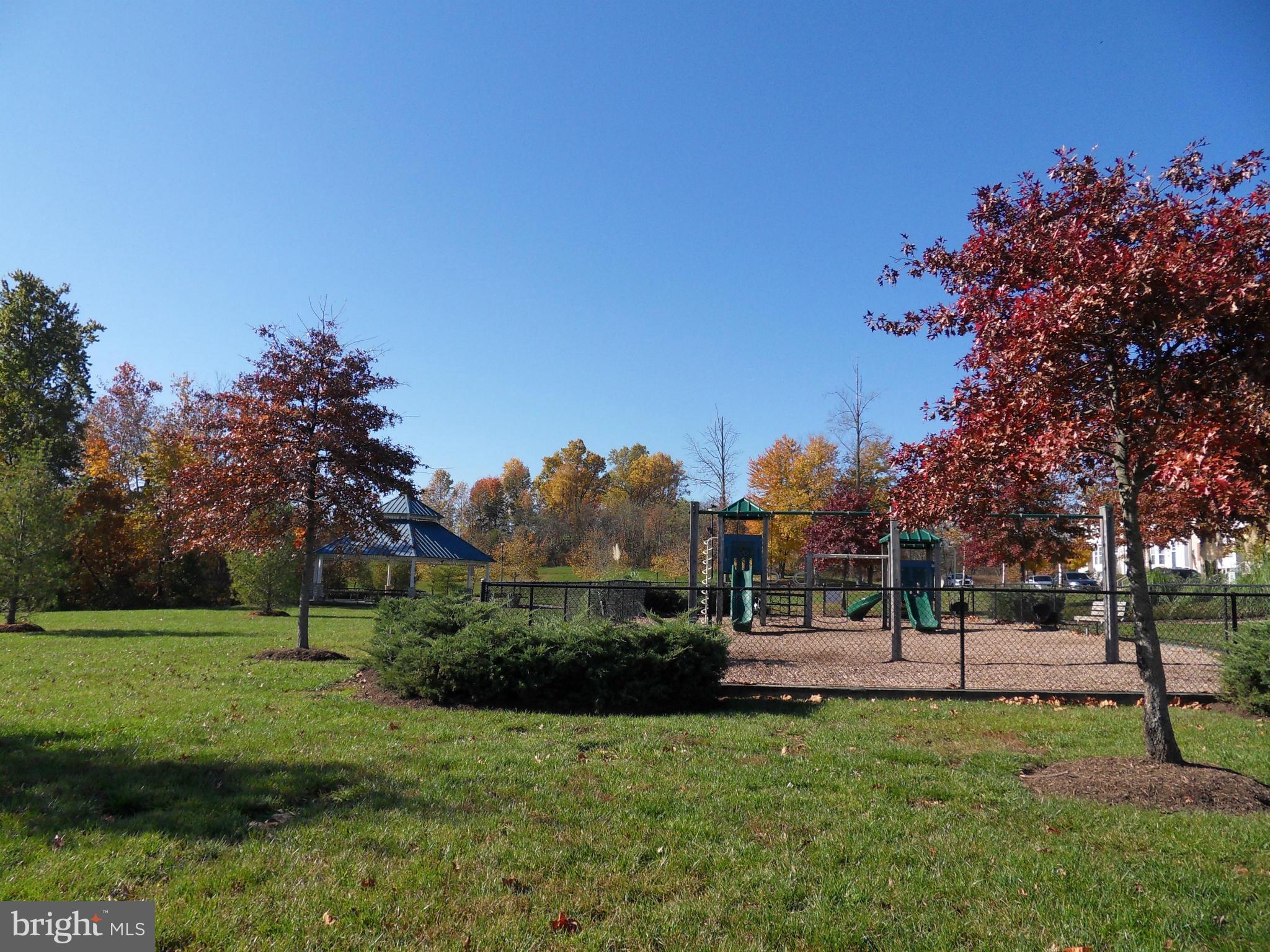 MARLTON TOWN CENTER - Residential Lease