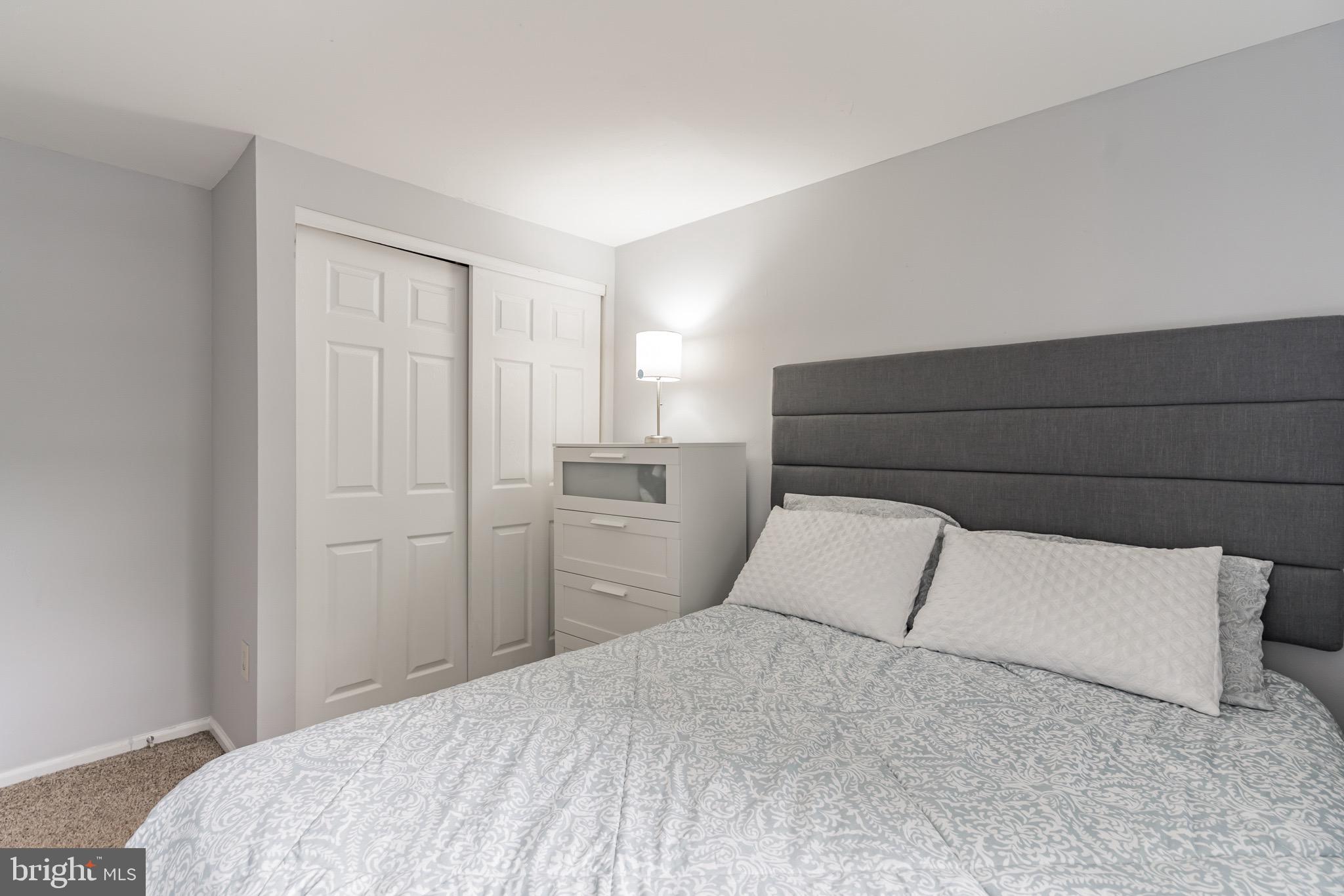 COUNTRYSIDE - Residential