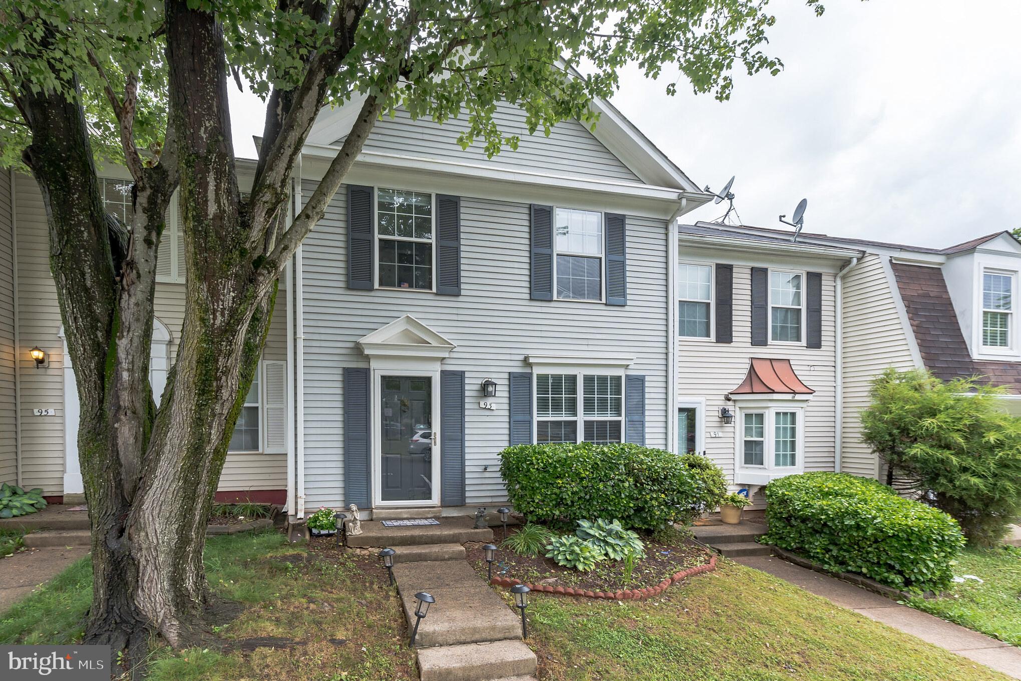 COUNTRYSIDE - Residential