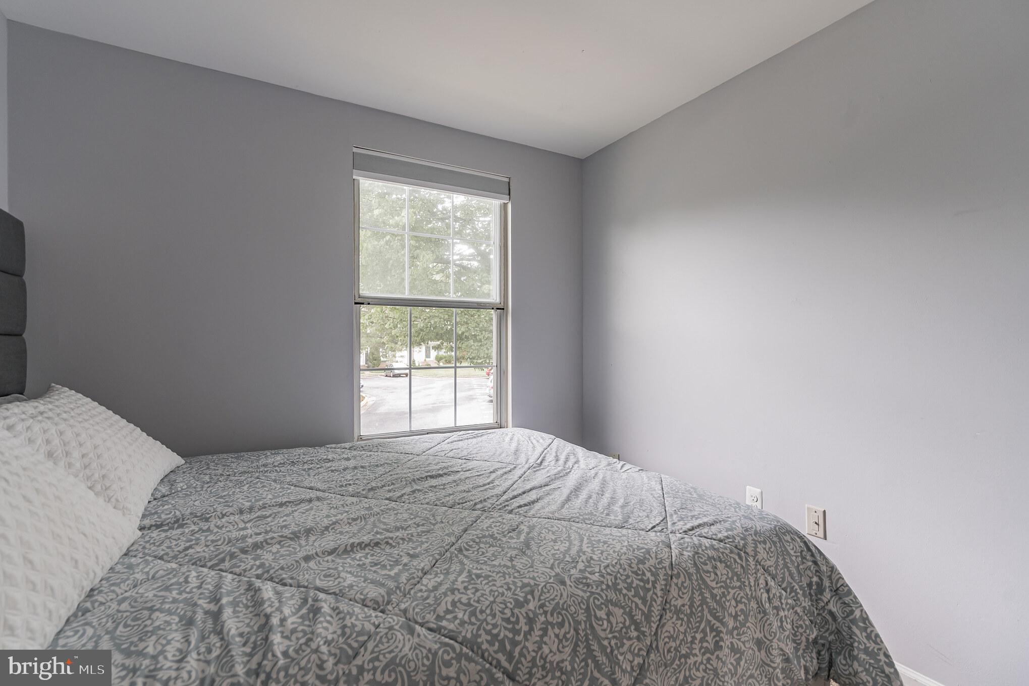 COUNTRYSIDE - Residential